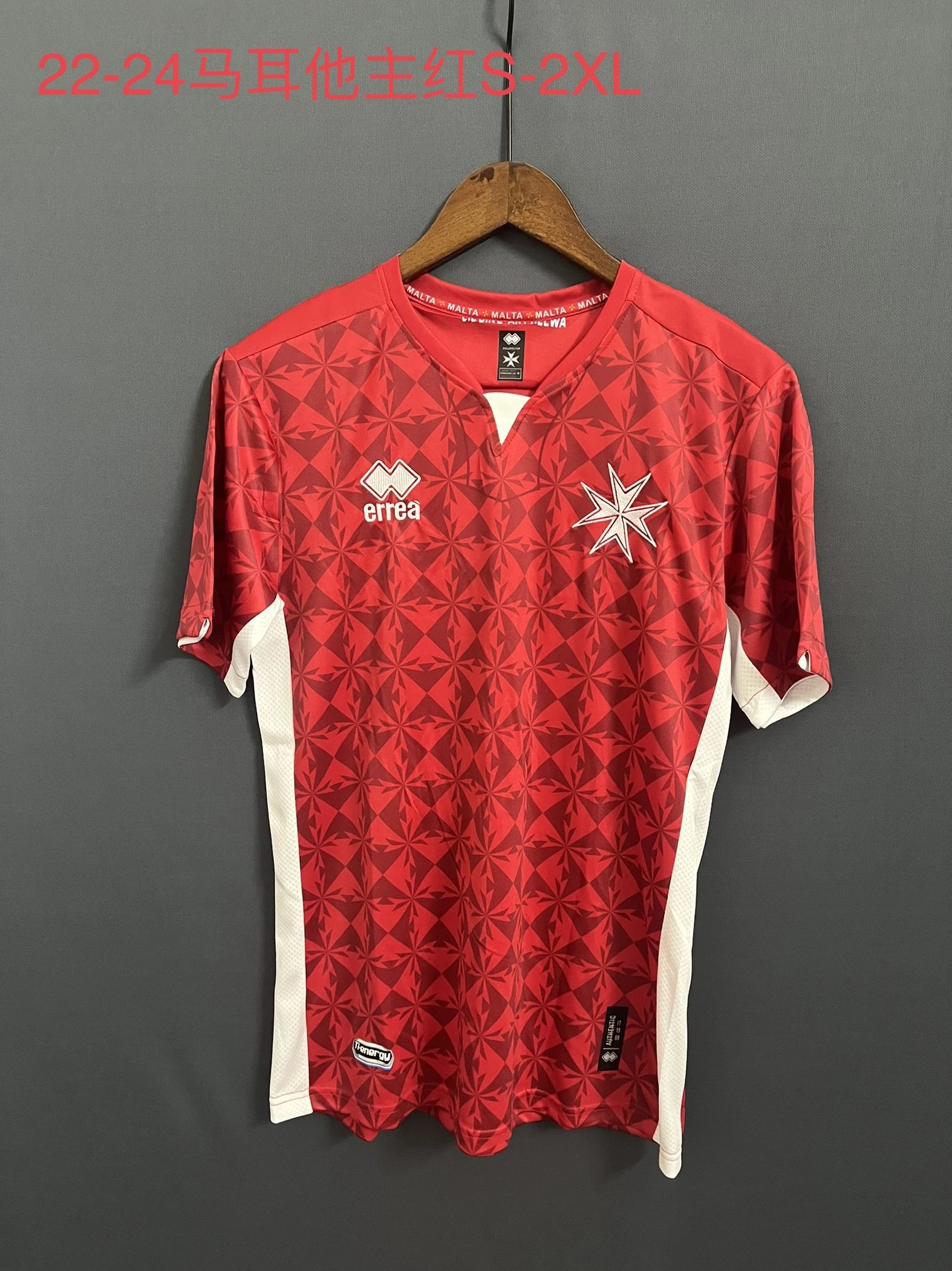 11 Red 006