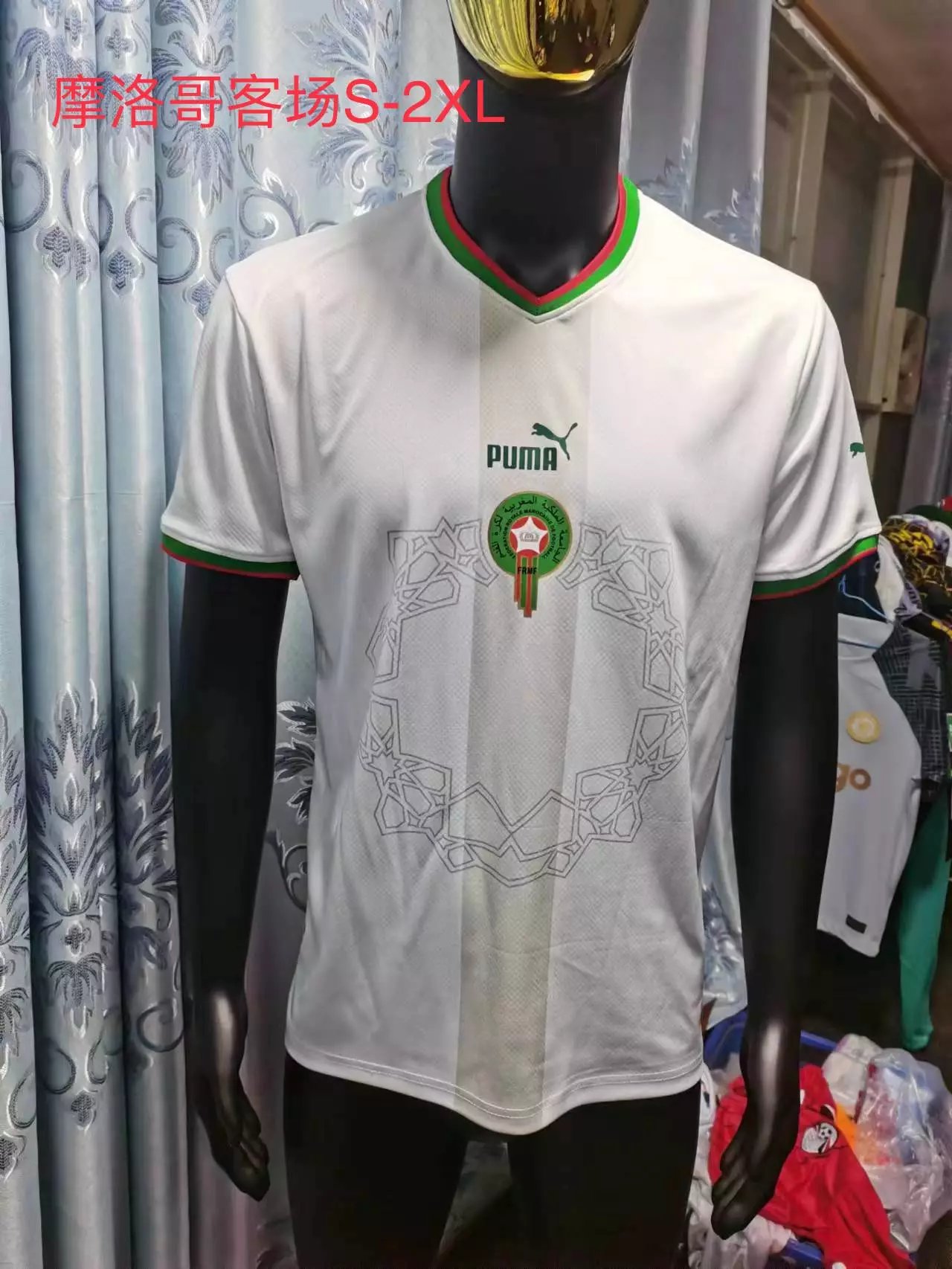 35 white 006