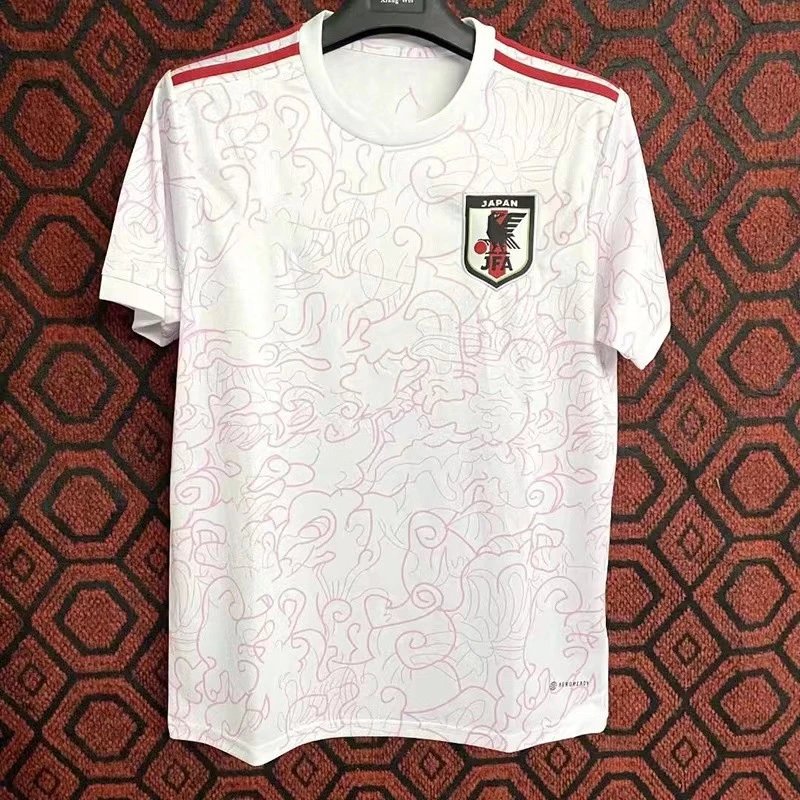 18 white 006