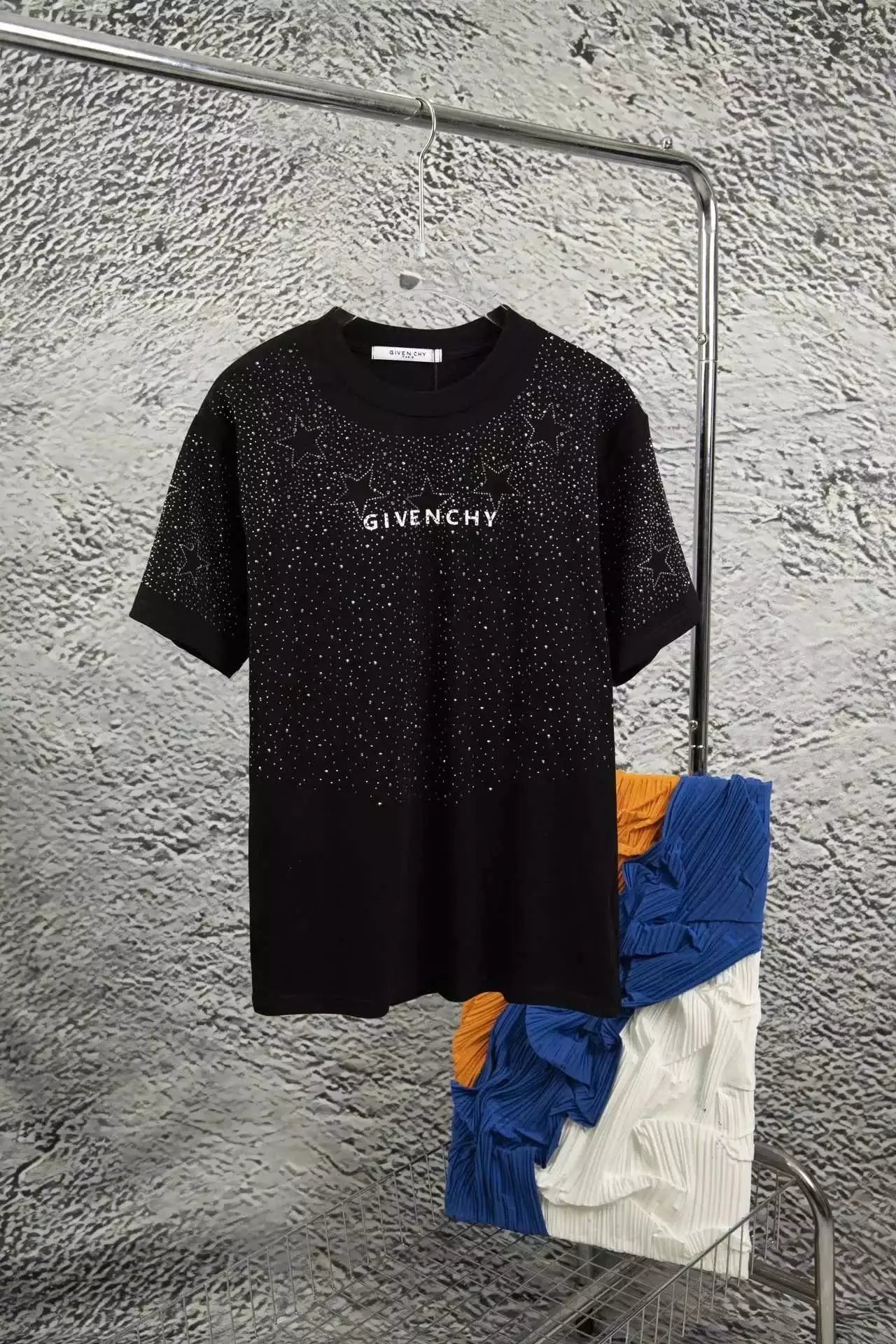 02 Black 006