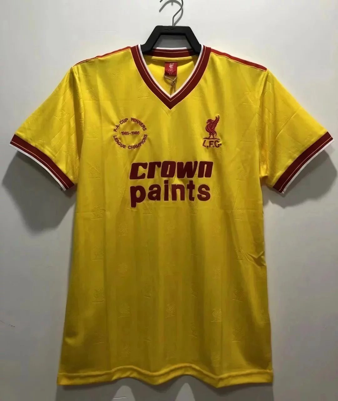 yellow red white 005