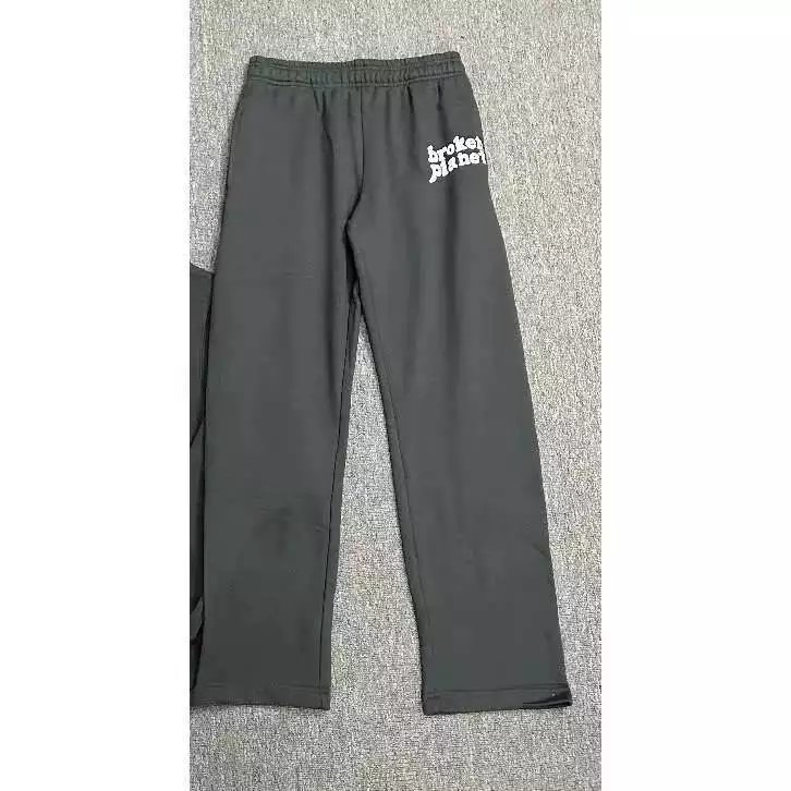 32 Gray 006