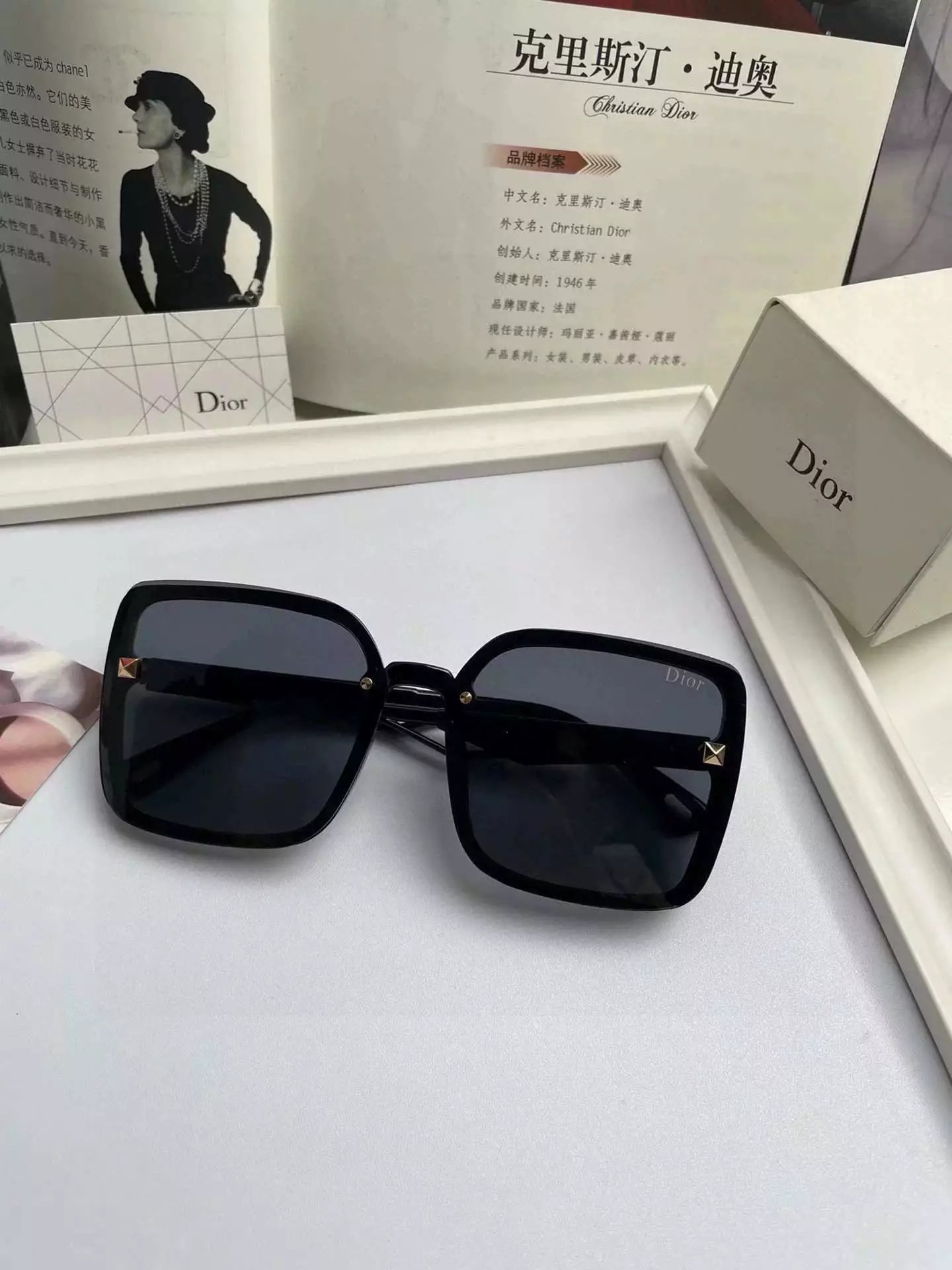 28 Black 006