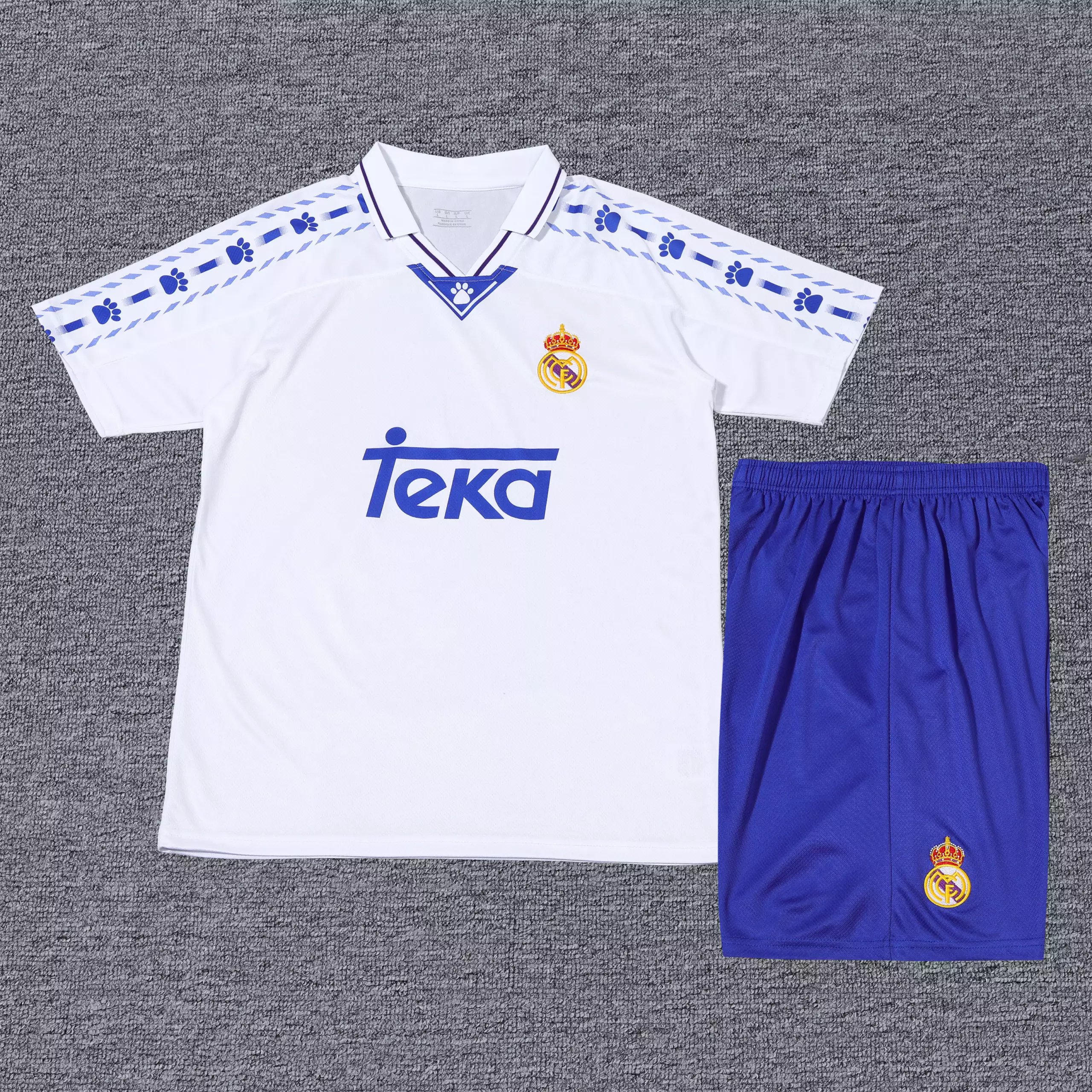 40 white 006