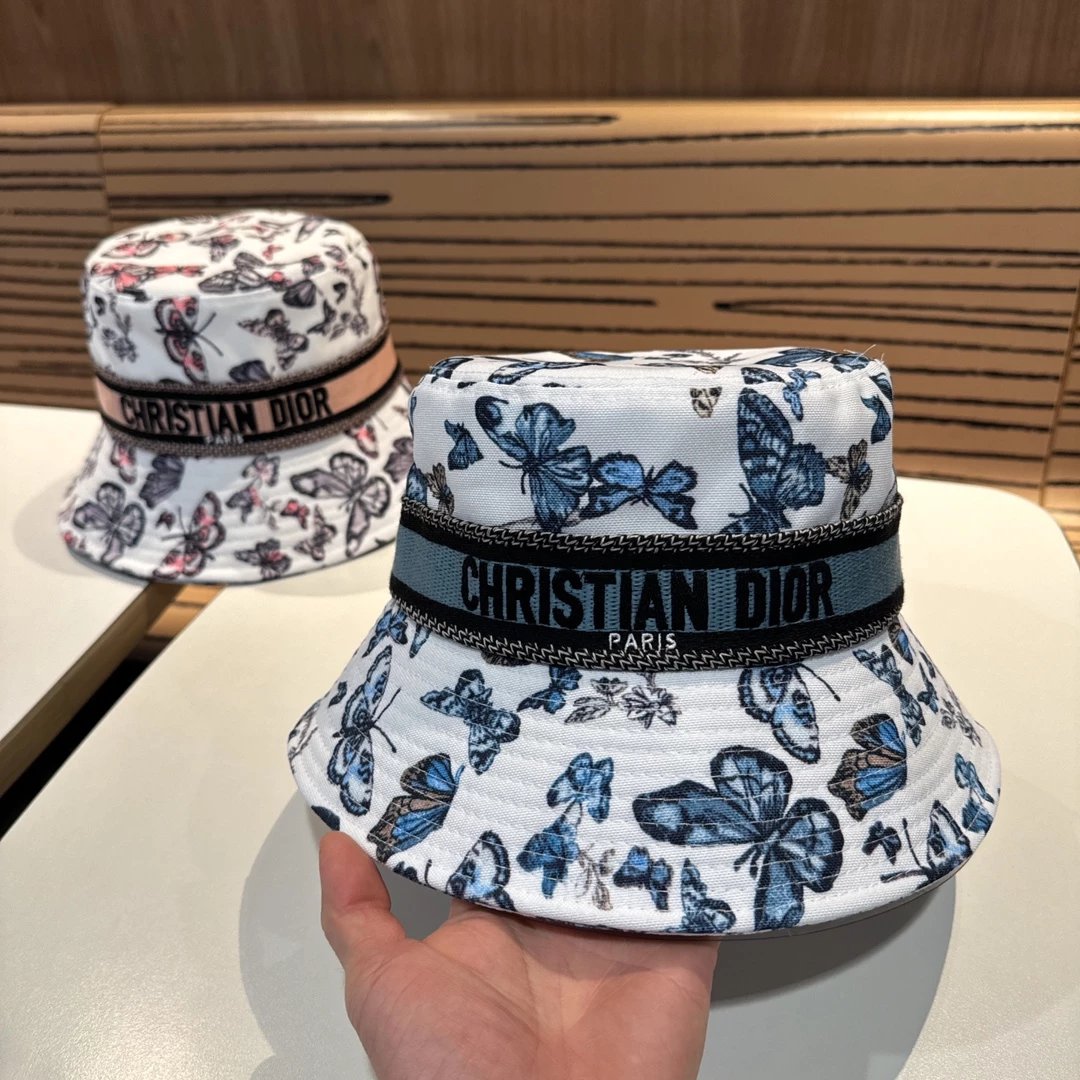 24 Blue and white