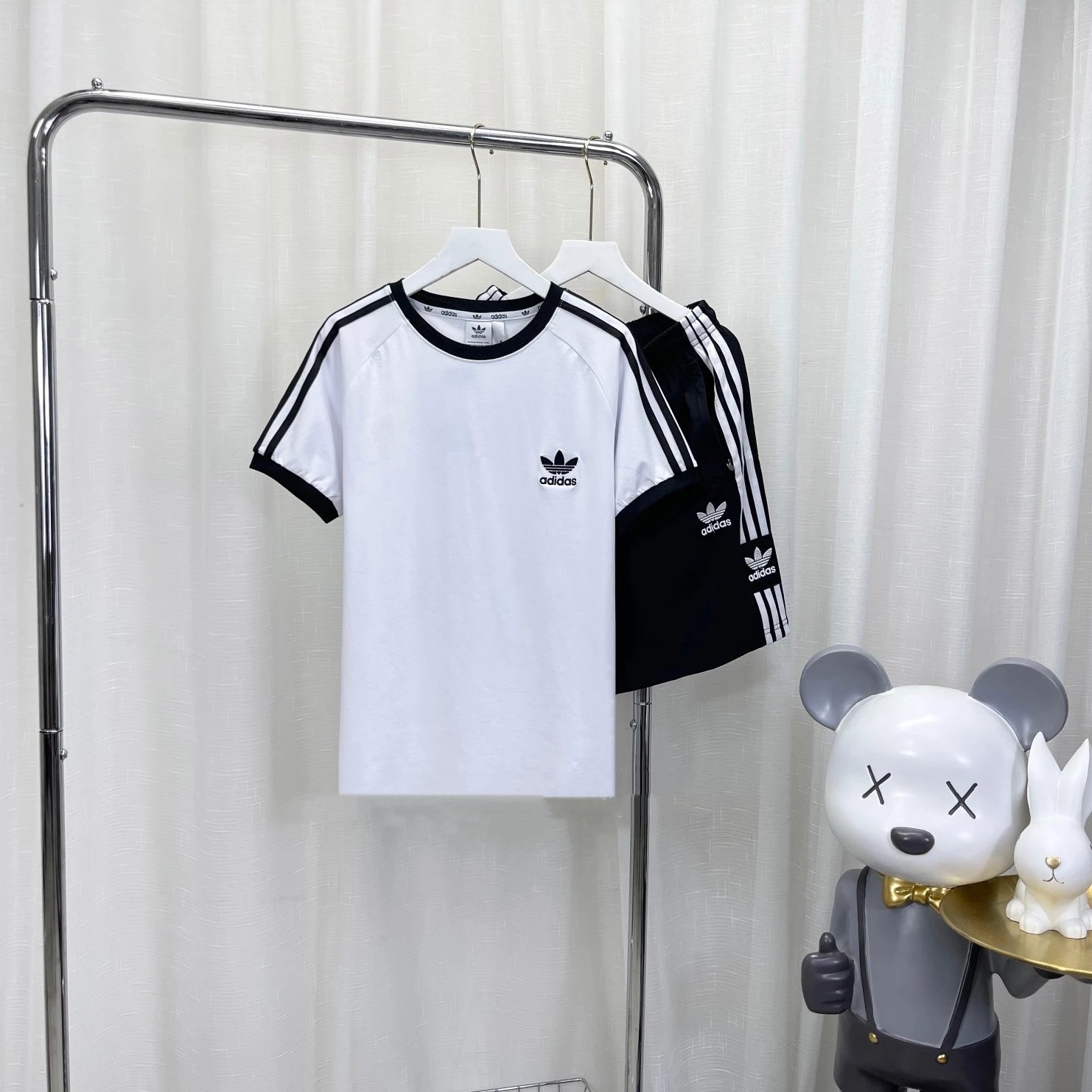 02 Black and White (Not Sold Separately)