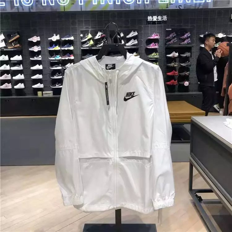 25 white 006