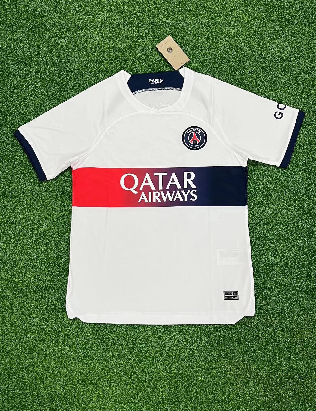 19 White 006