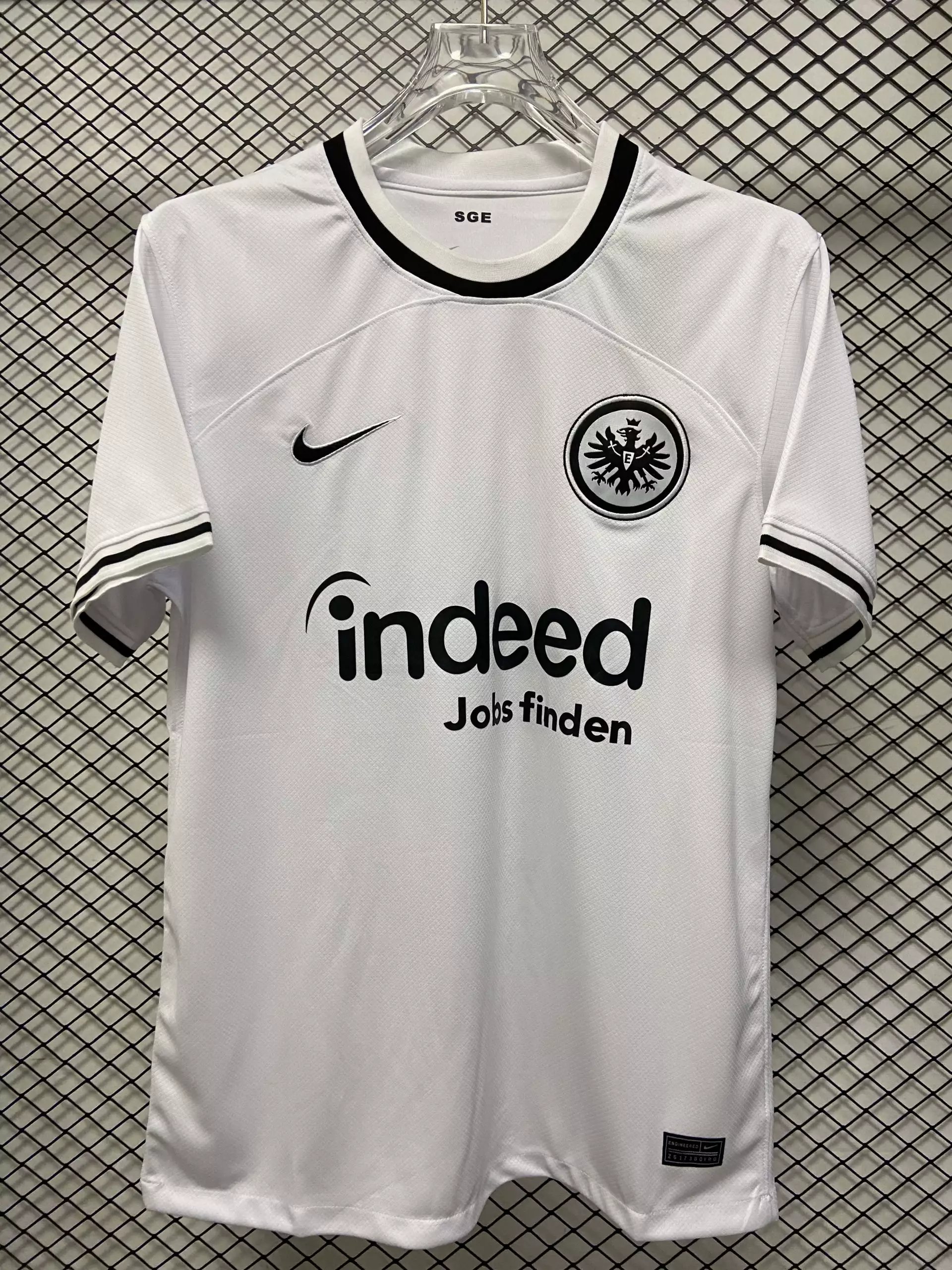 12 white 006