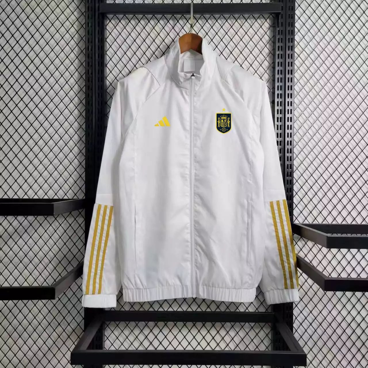 10 white 006
