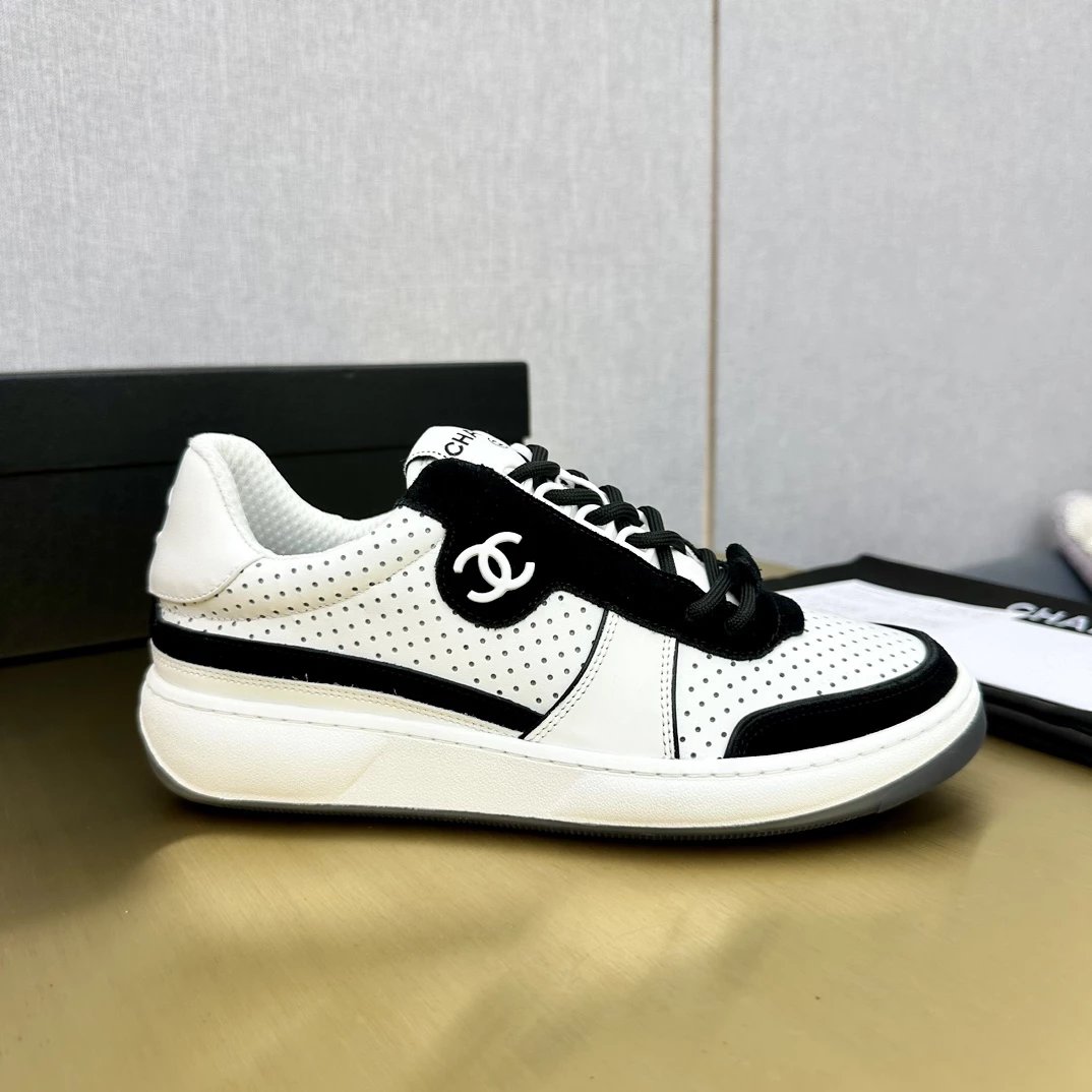 8 white 005