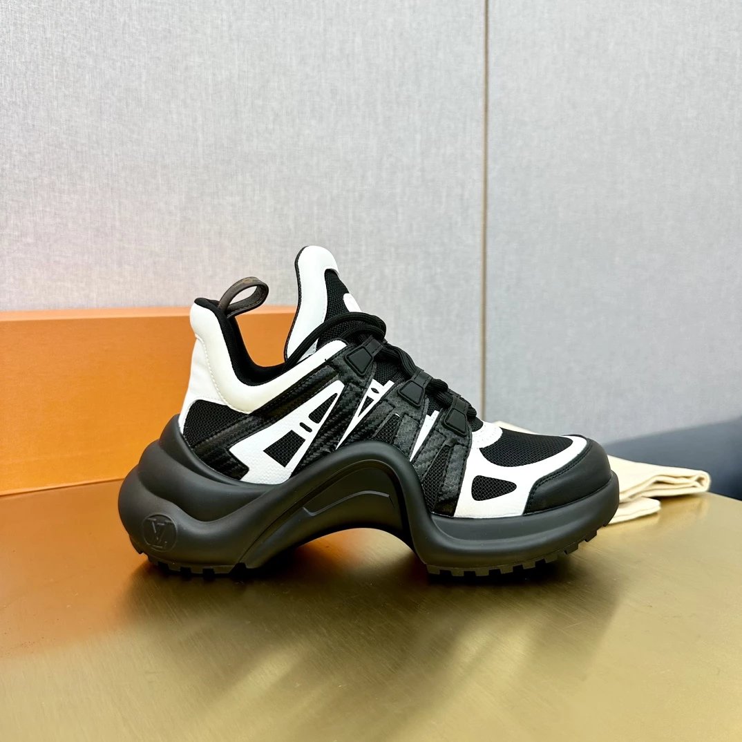 28 black 005