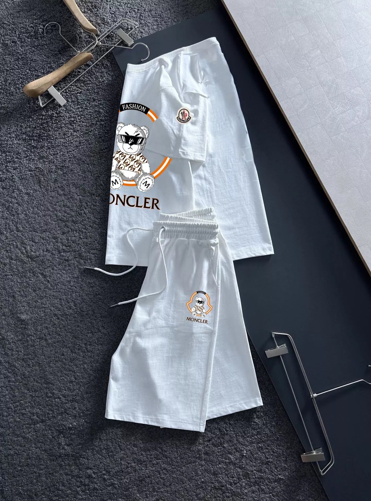 02 white