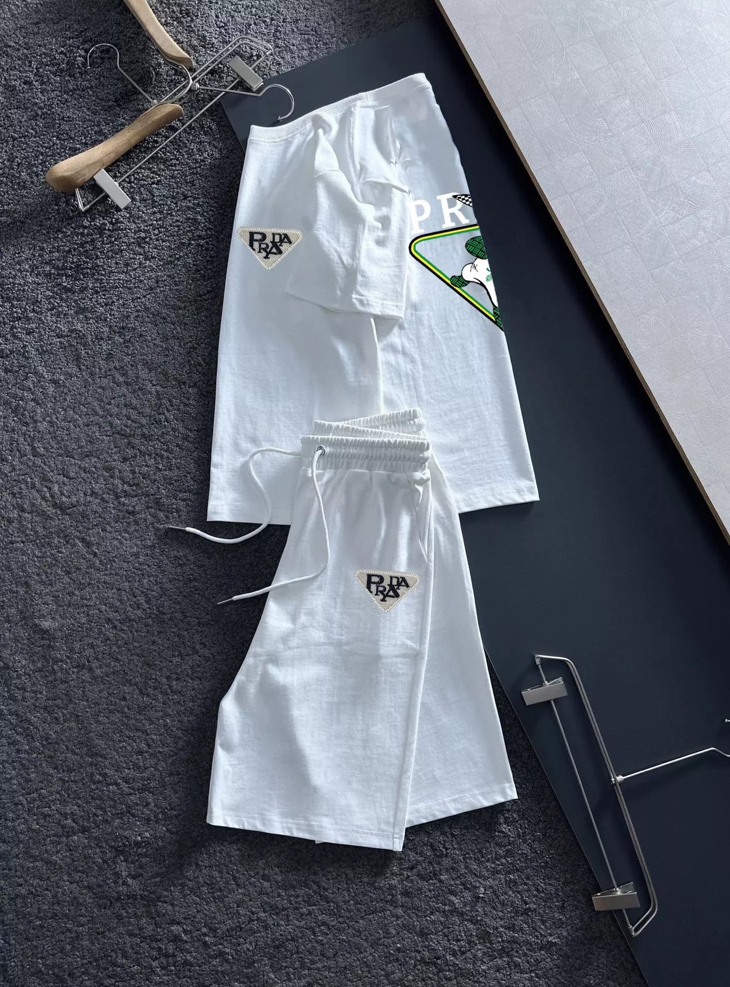 03 white