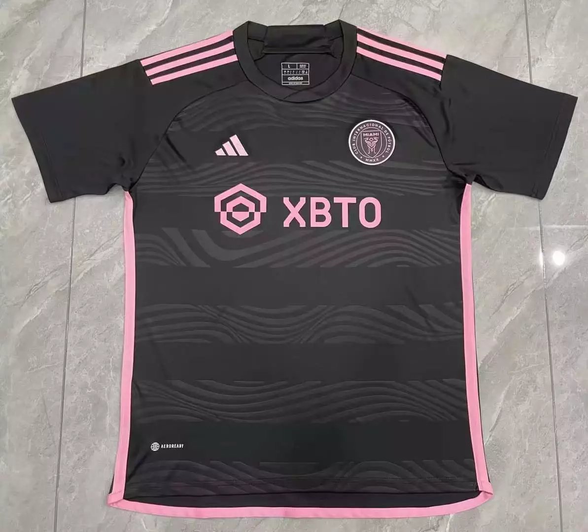 09 Black 006