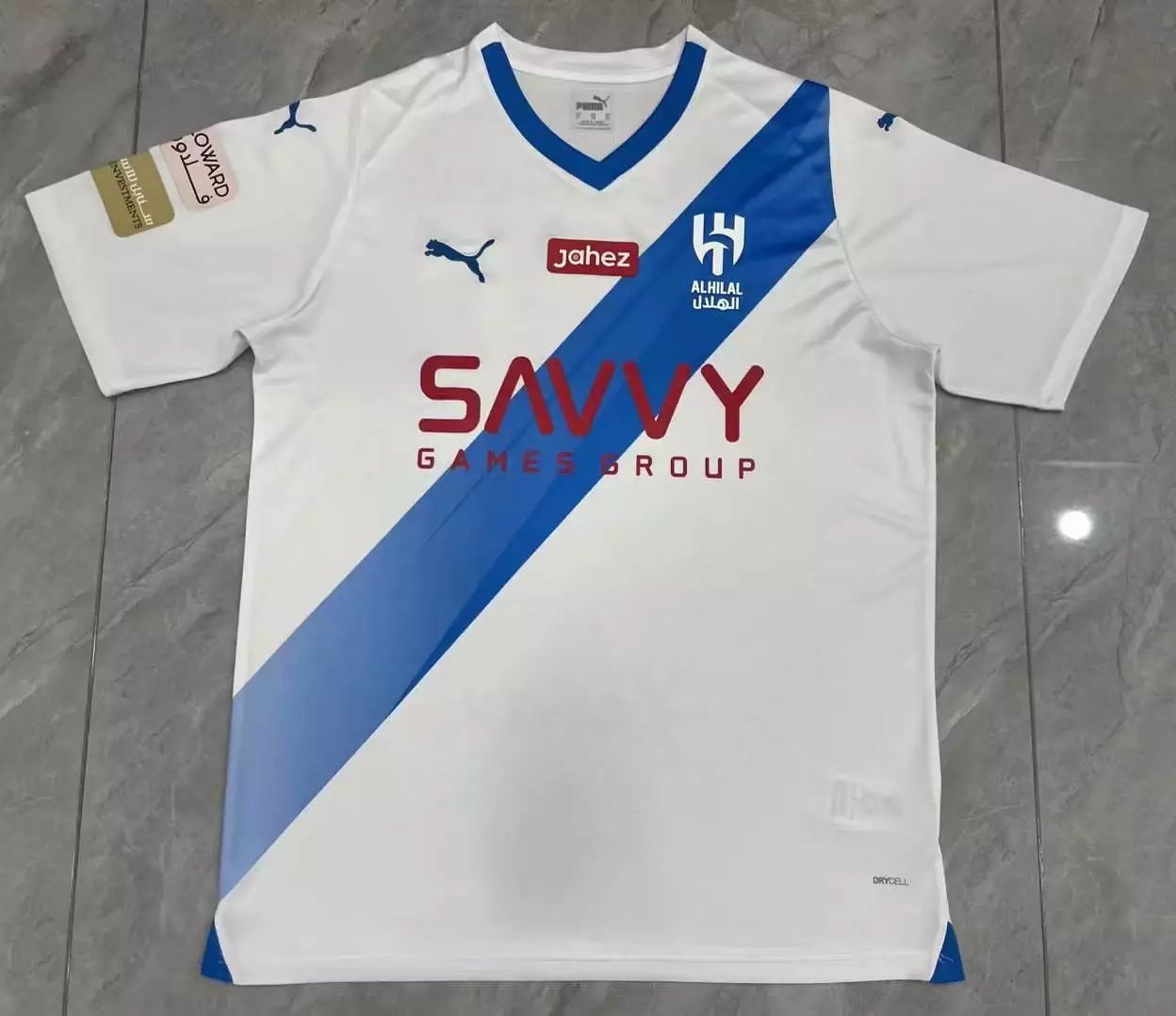 38 white 006