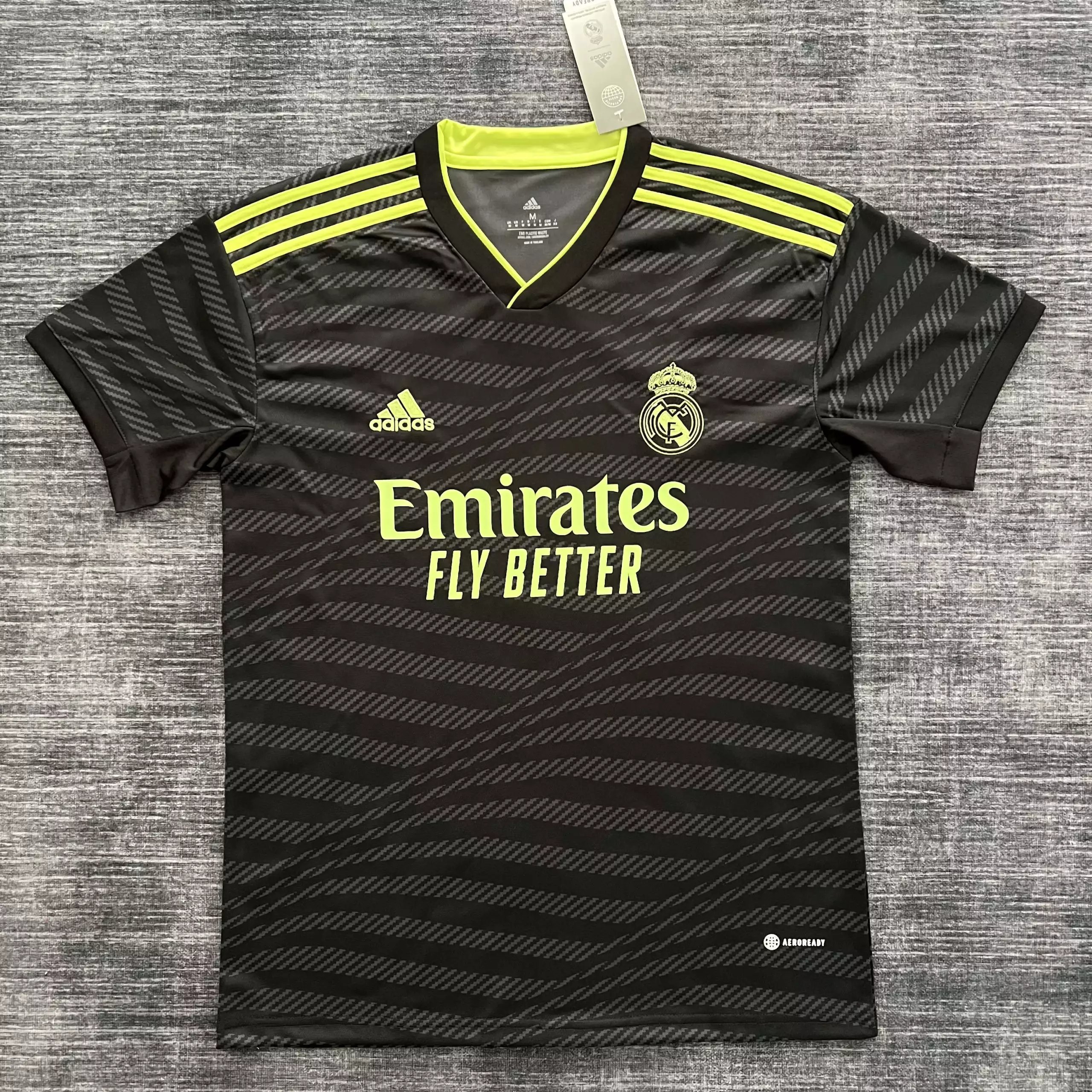 06 Black 006
