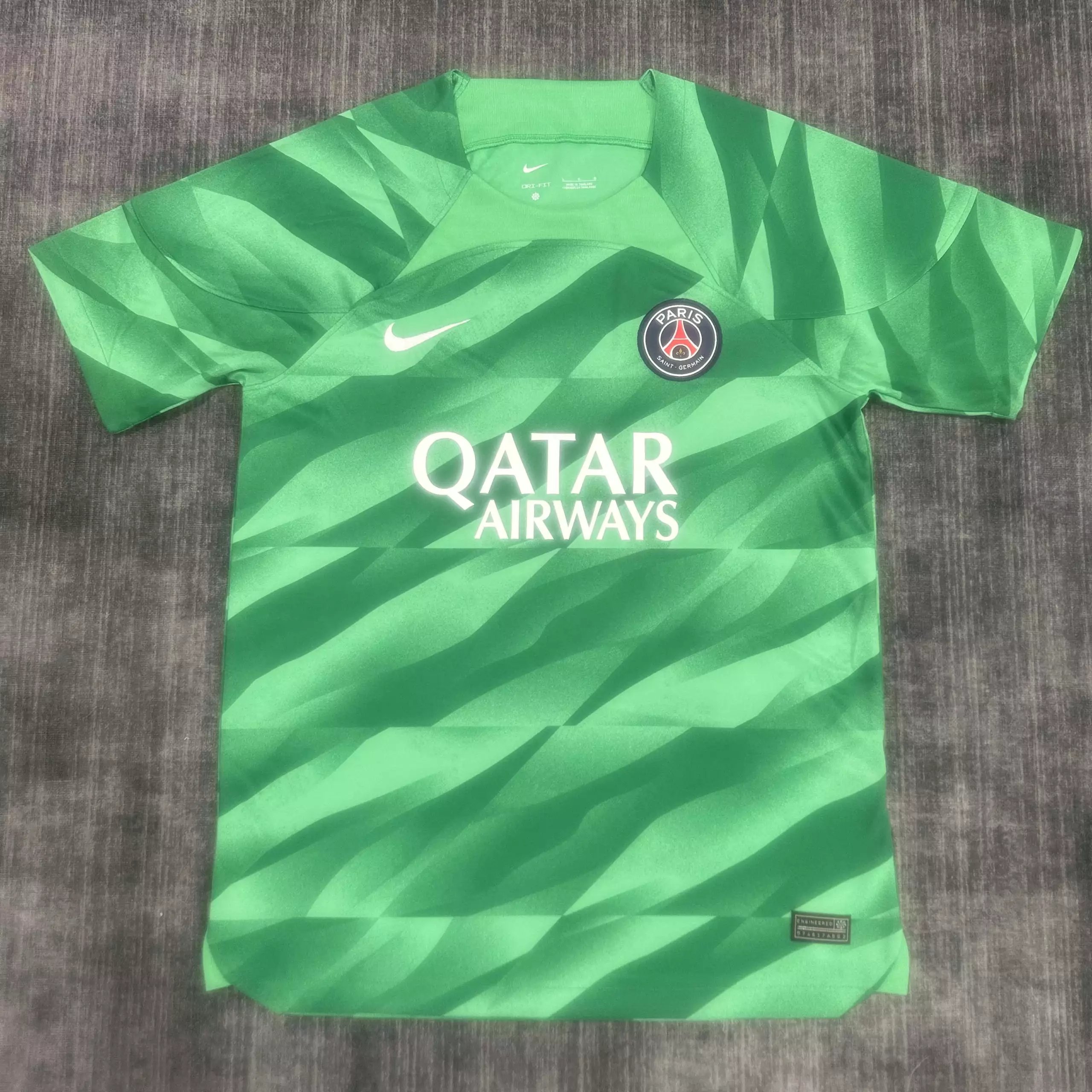 16 Green 006