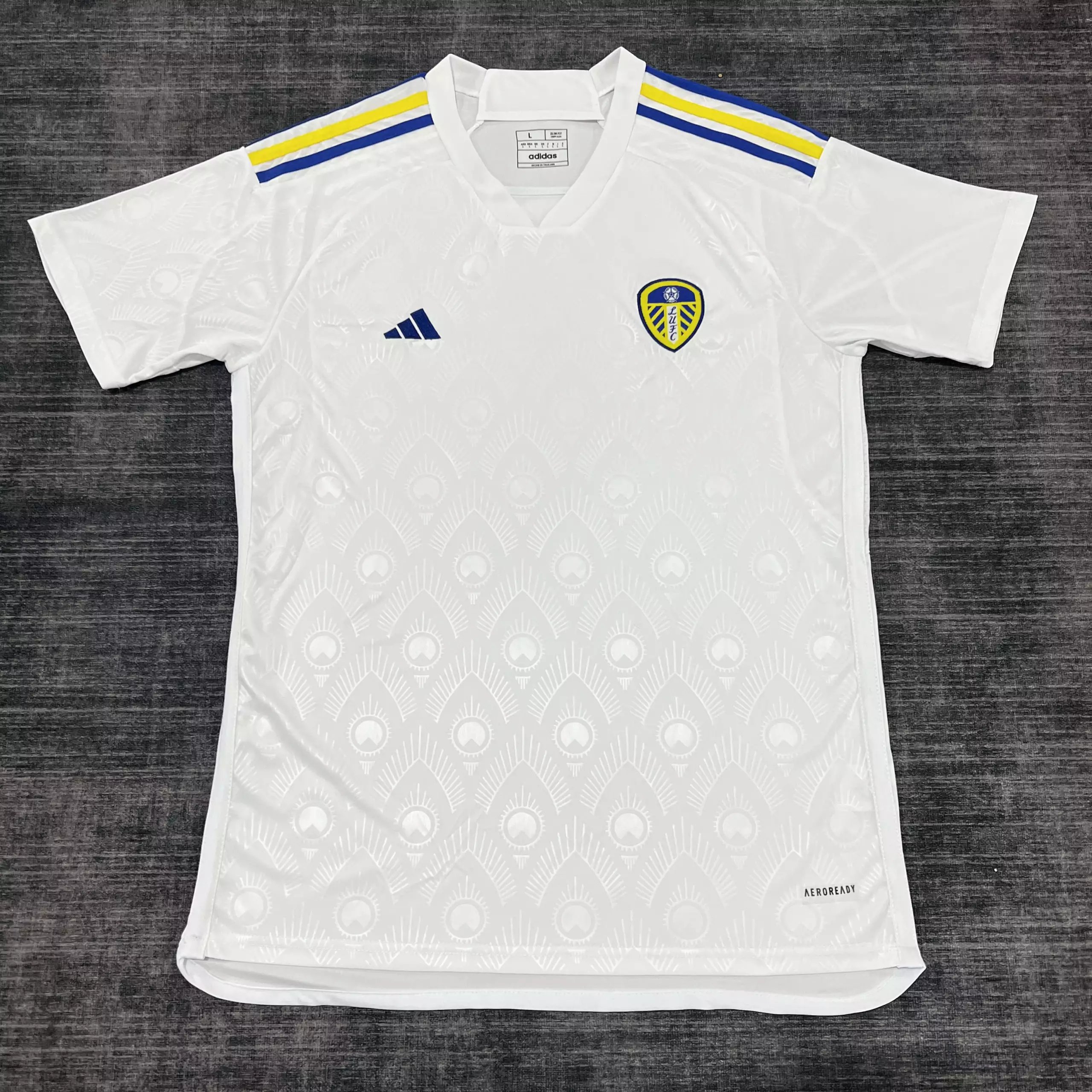 17 White 006