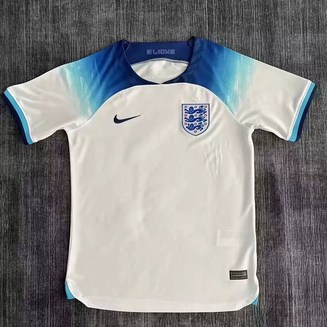 23 white 006