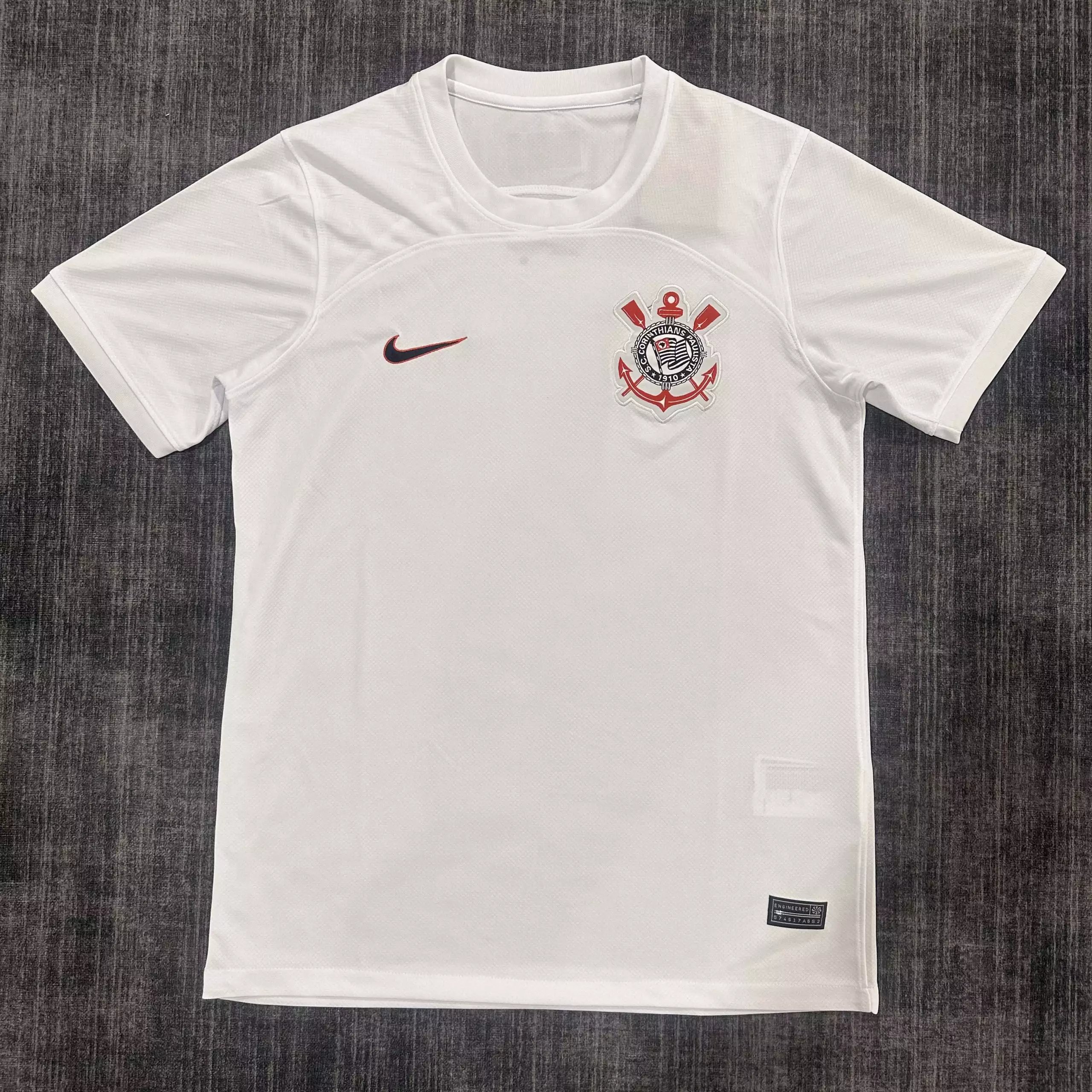 39 White 006