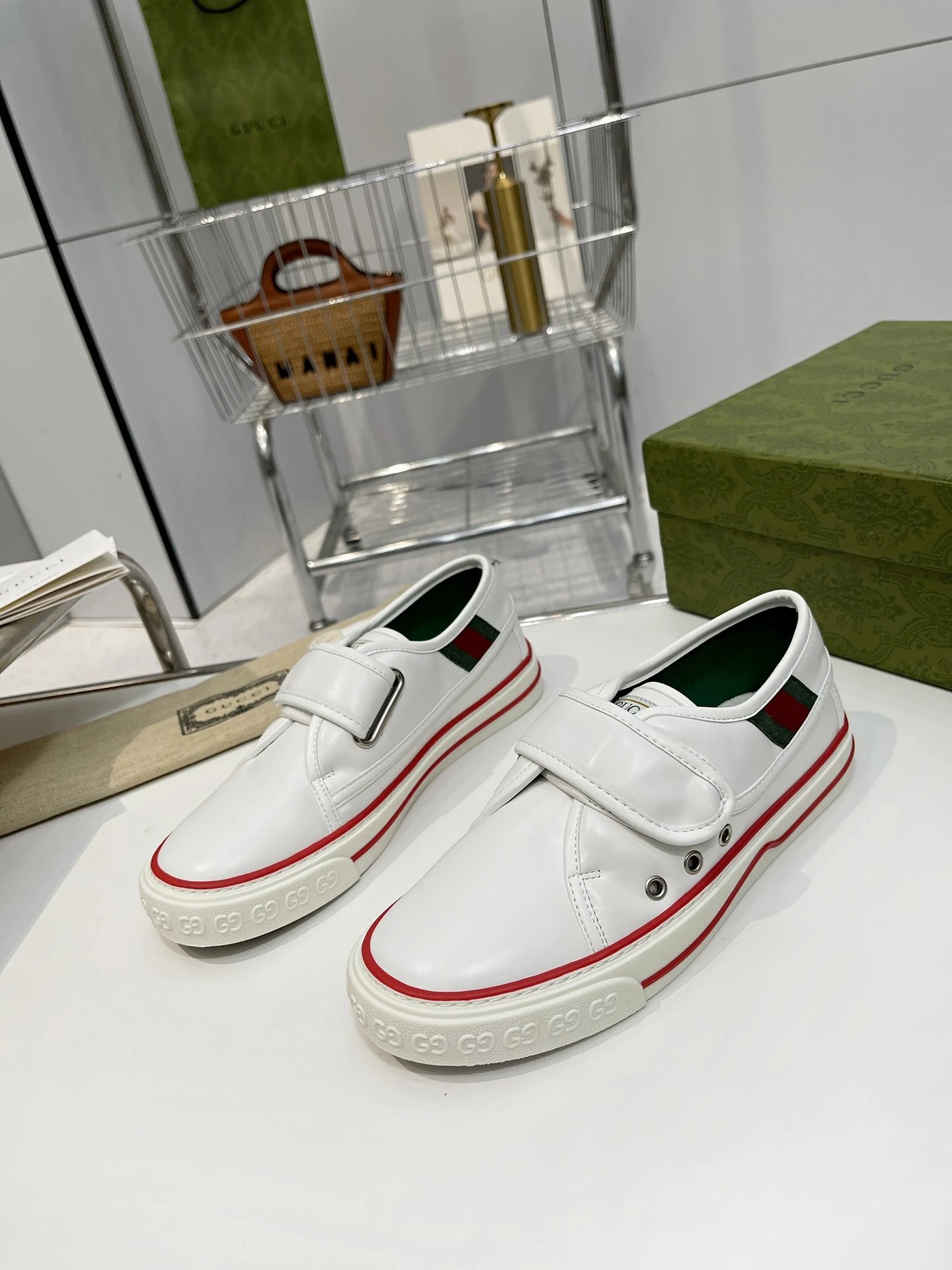 21