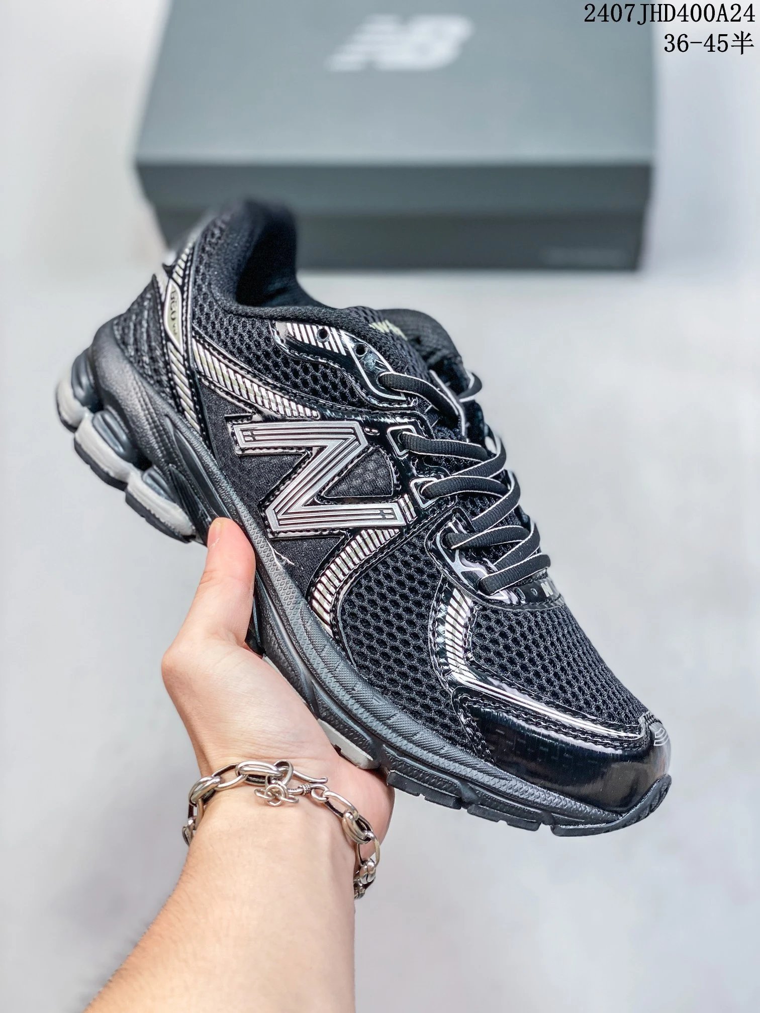 06 Black