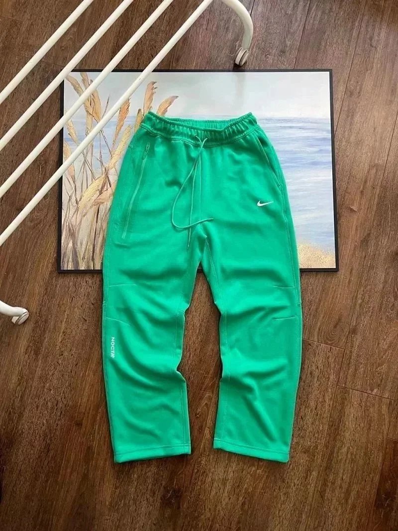 09 Green pants