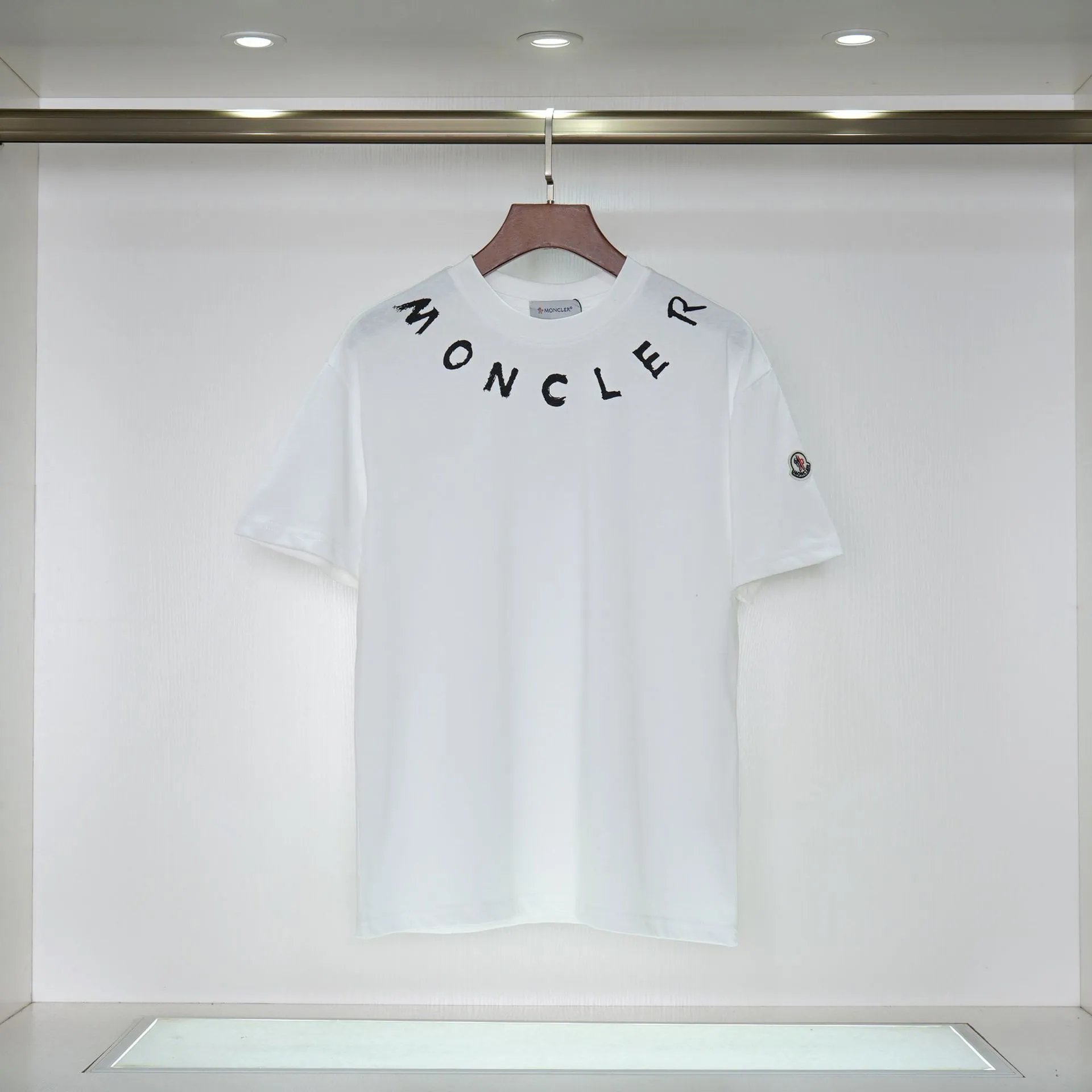06 White