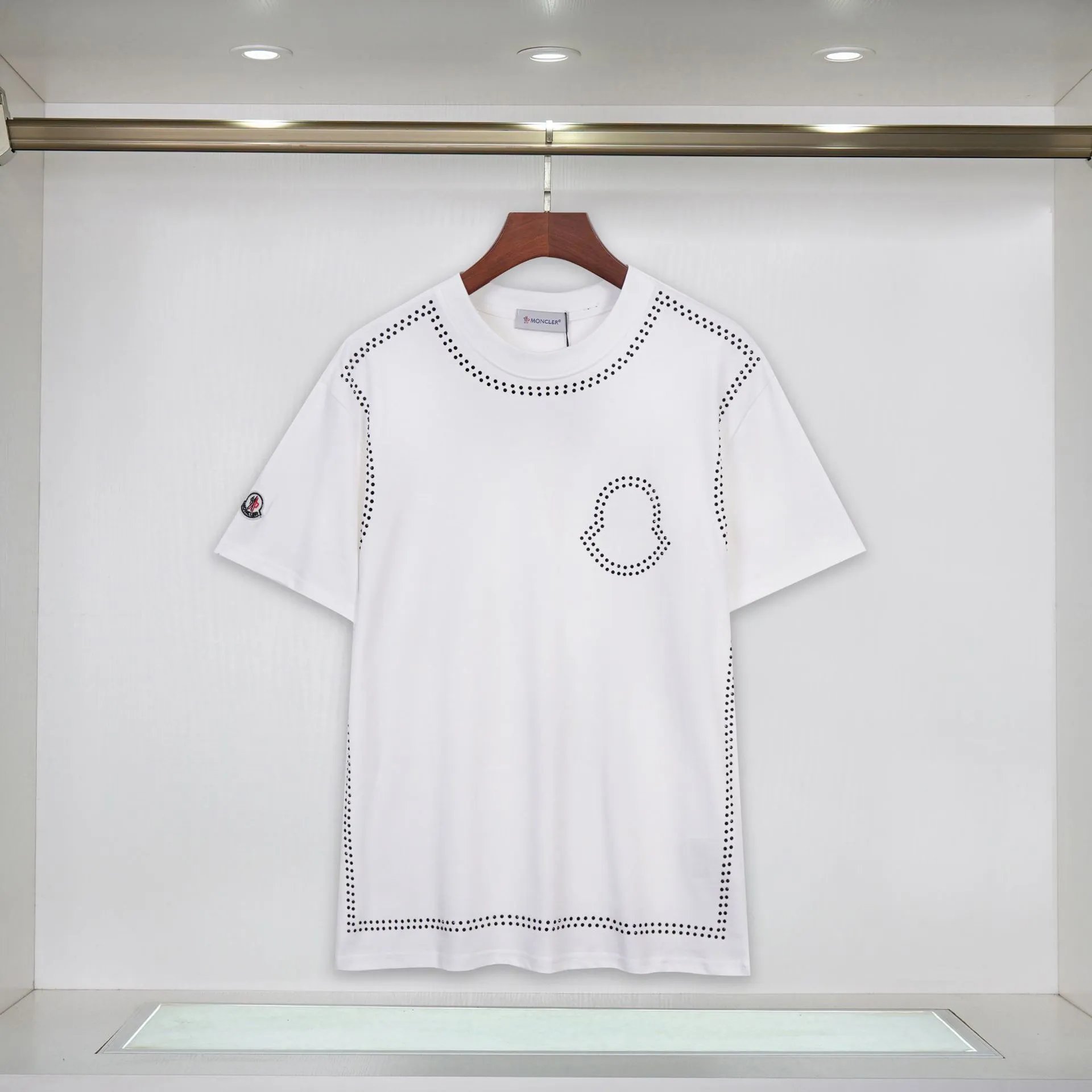28 white
