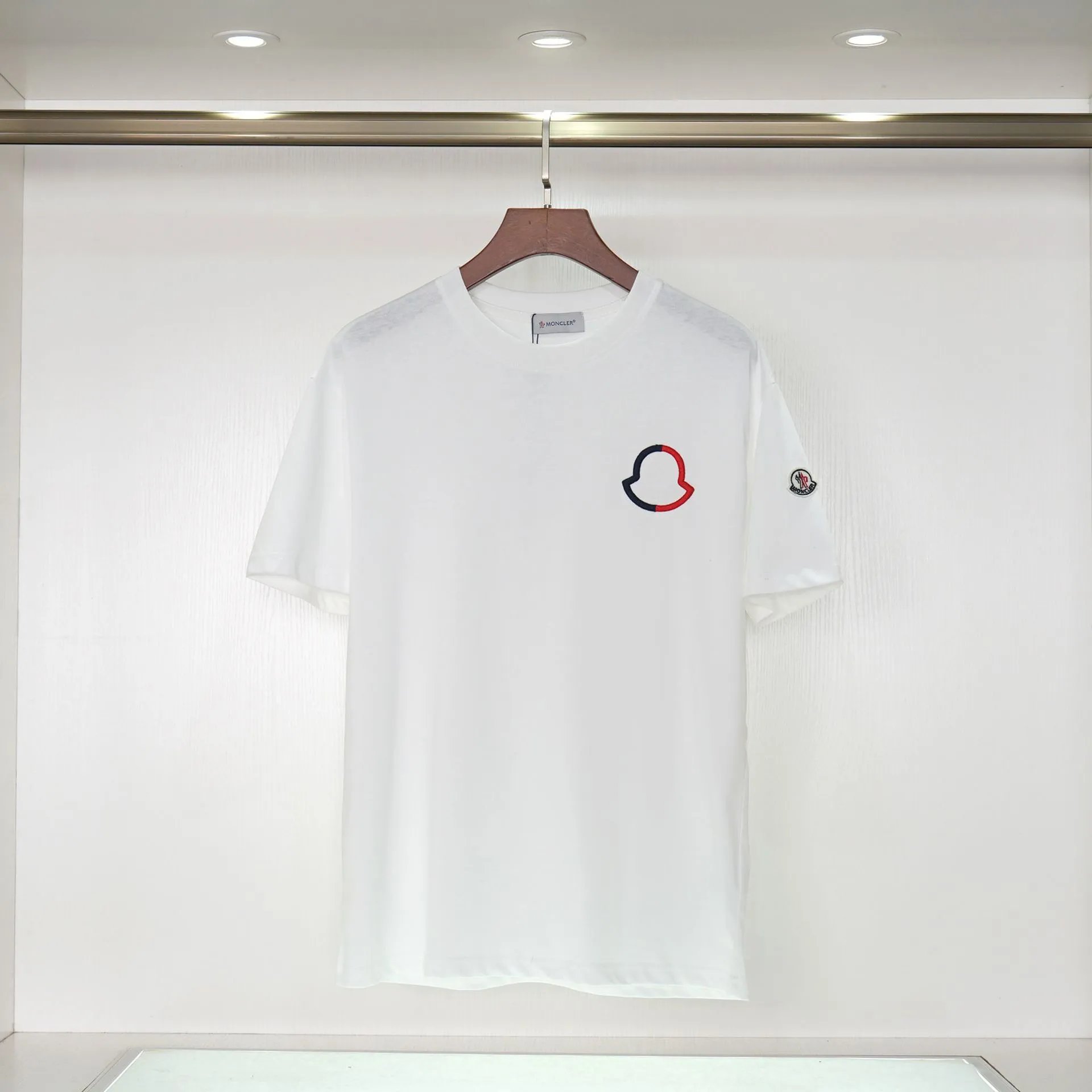 32 white