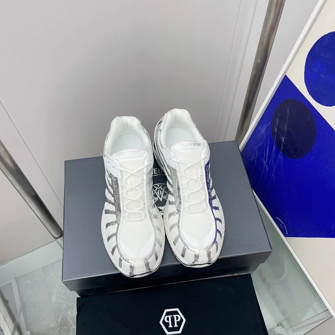 06 White