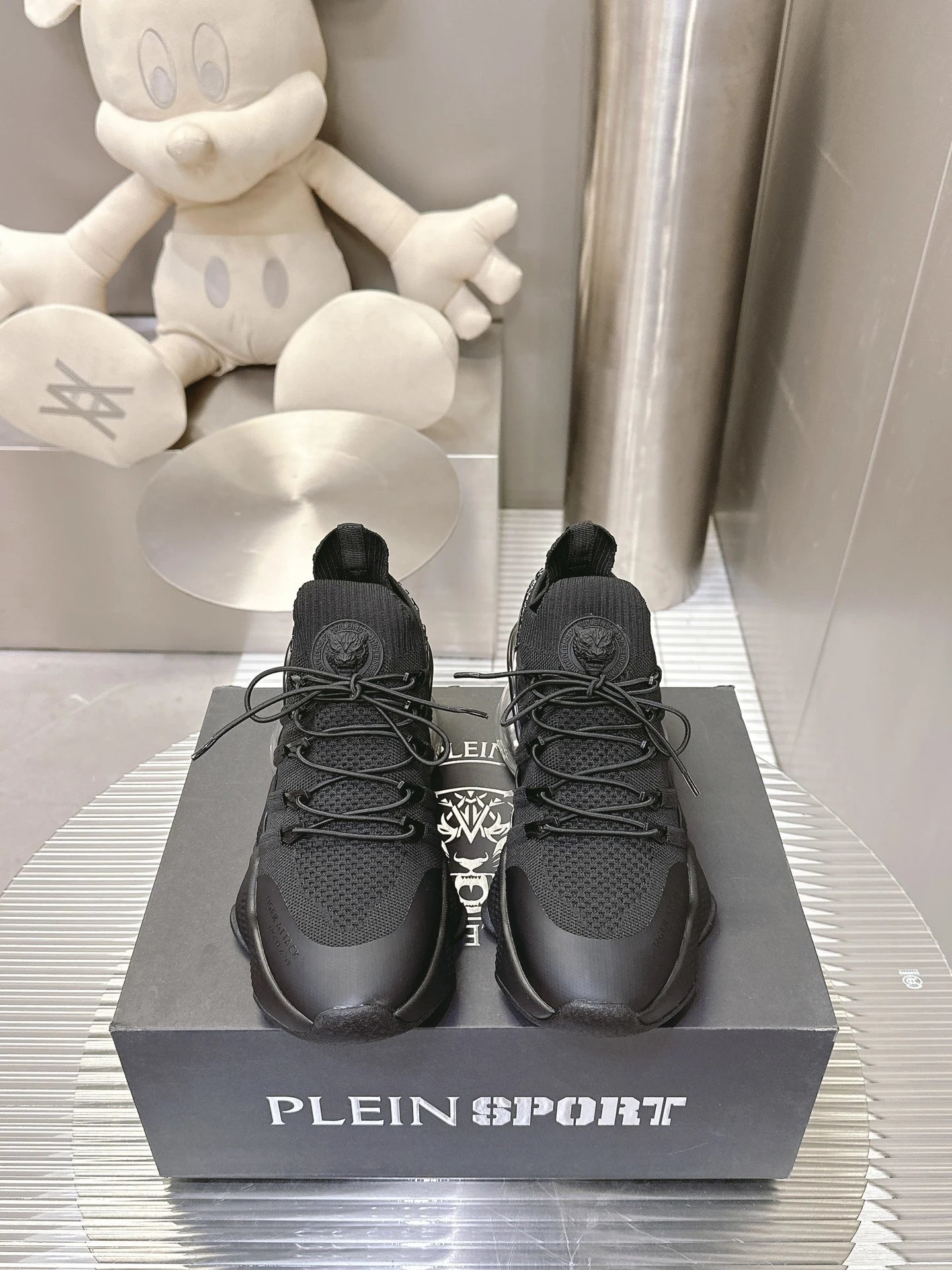26 black