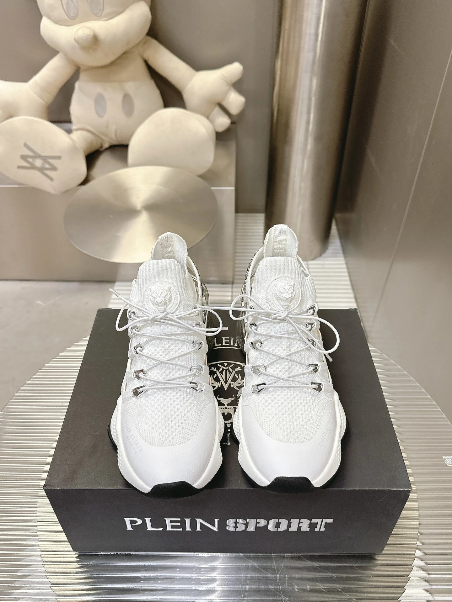 27 white
