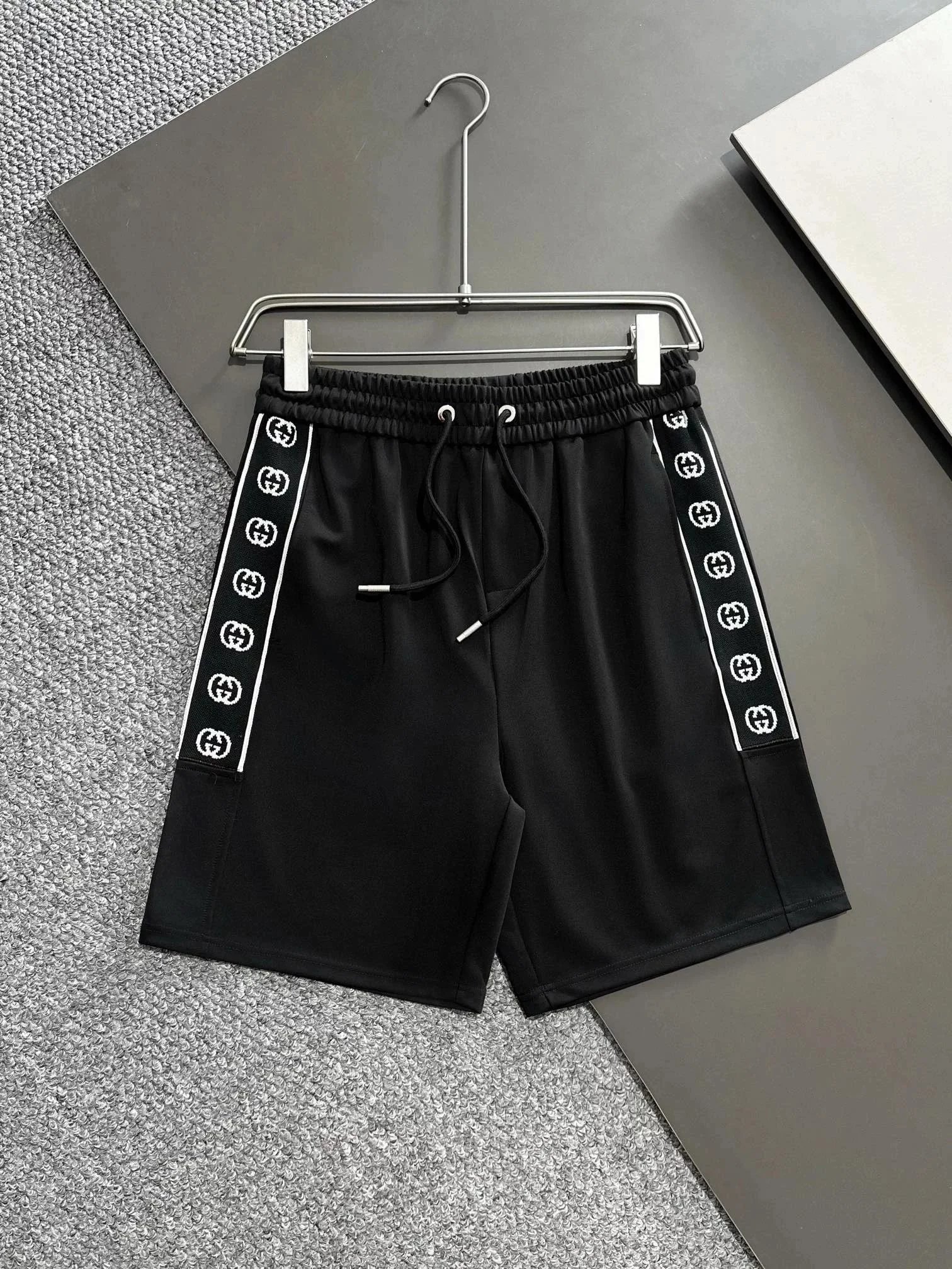 8 black