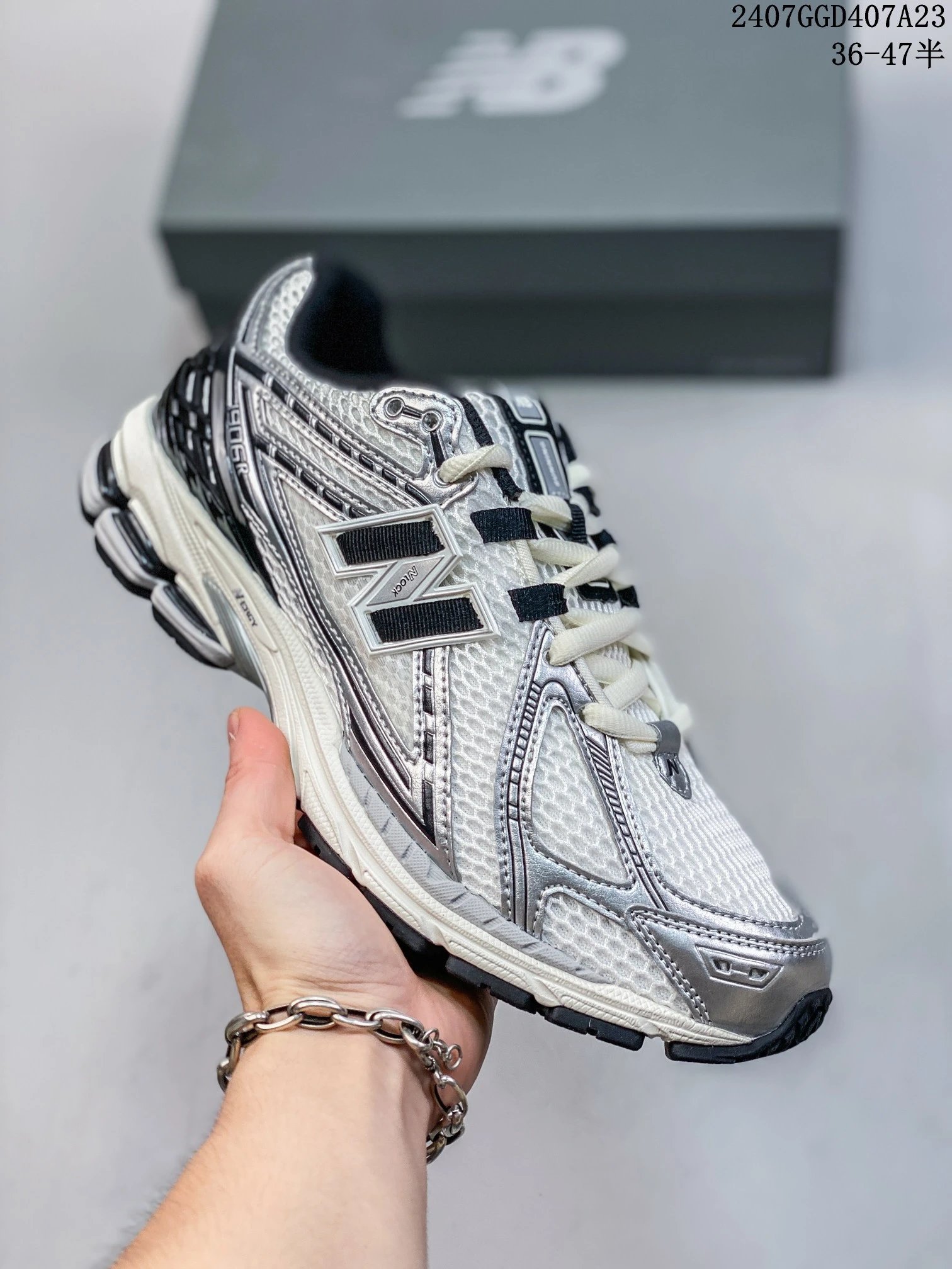 26 white
