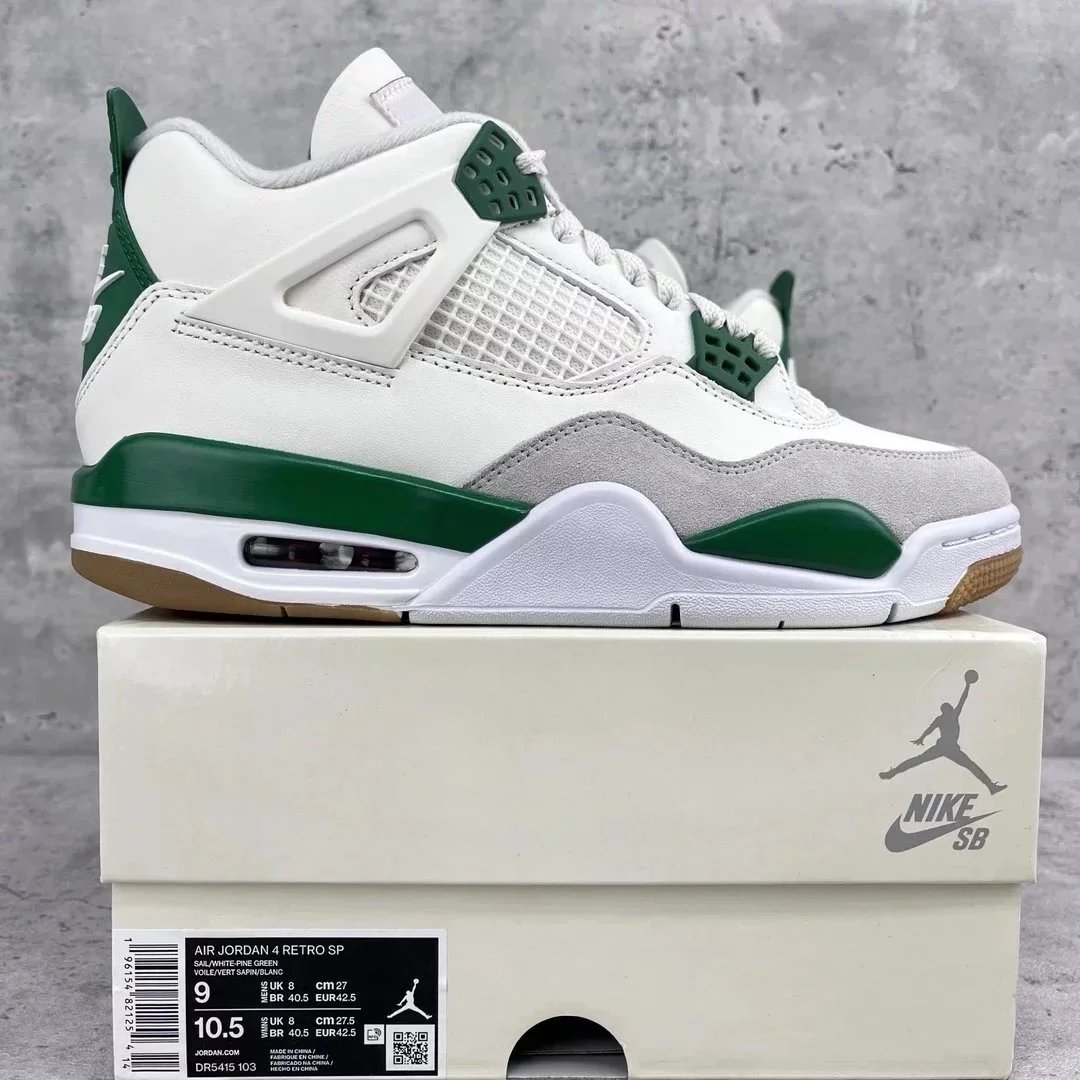 AJ4 White and Green DR5415-103