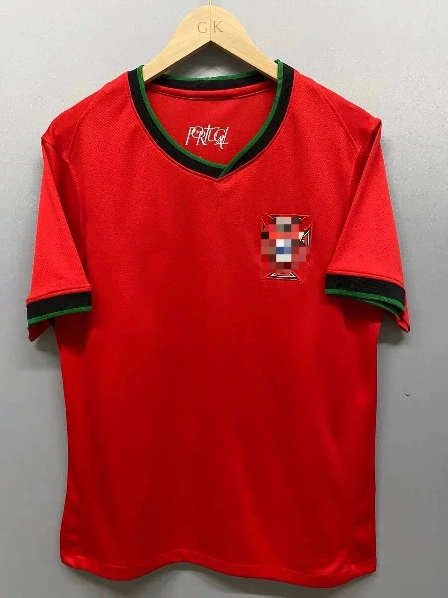 2425 Grape Y European Cup home