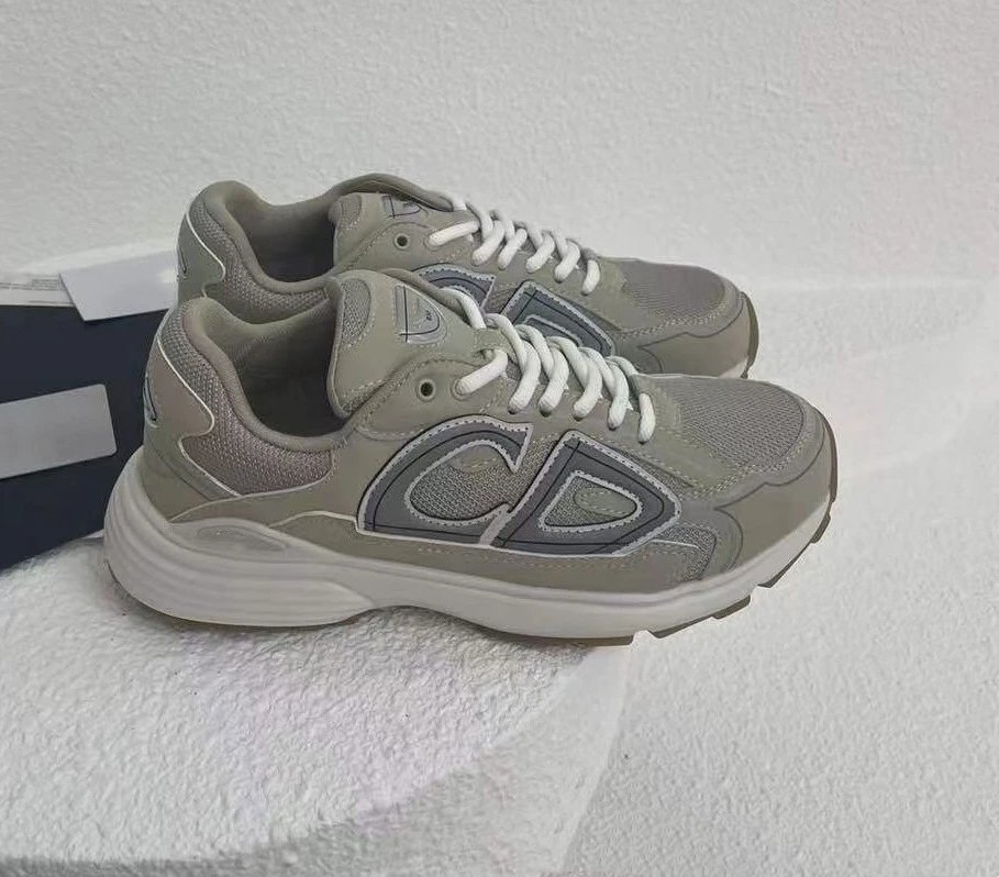 05 Gray-green