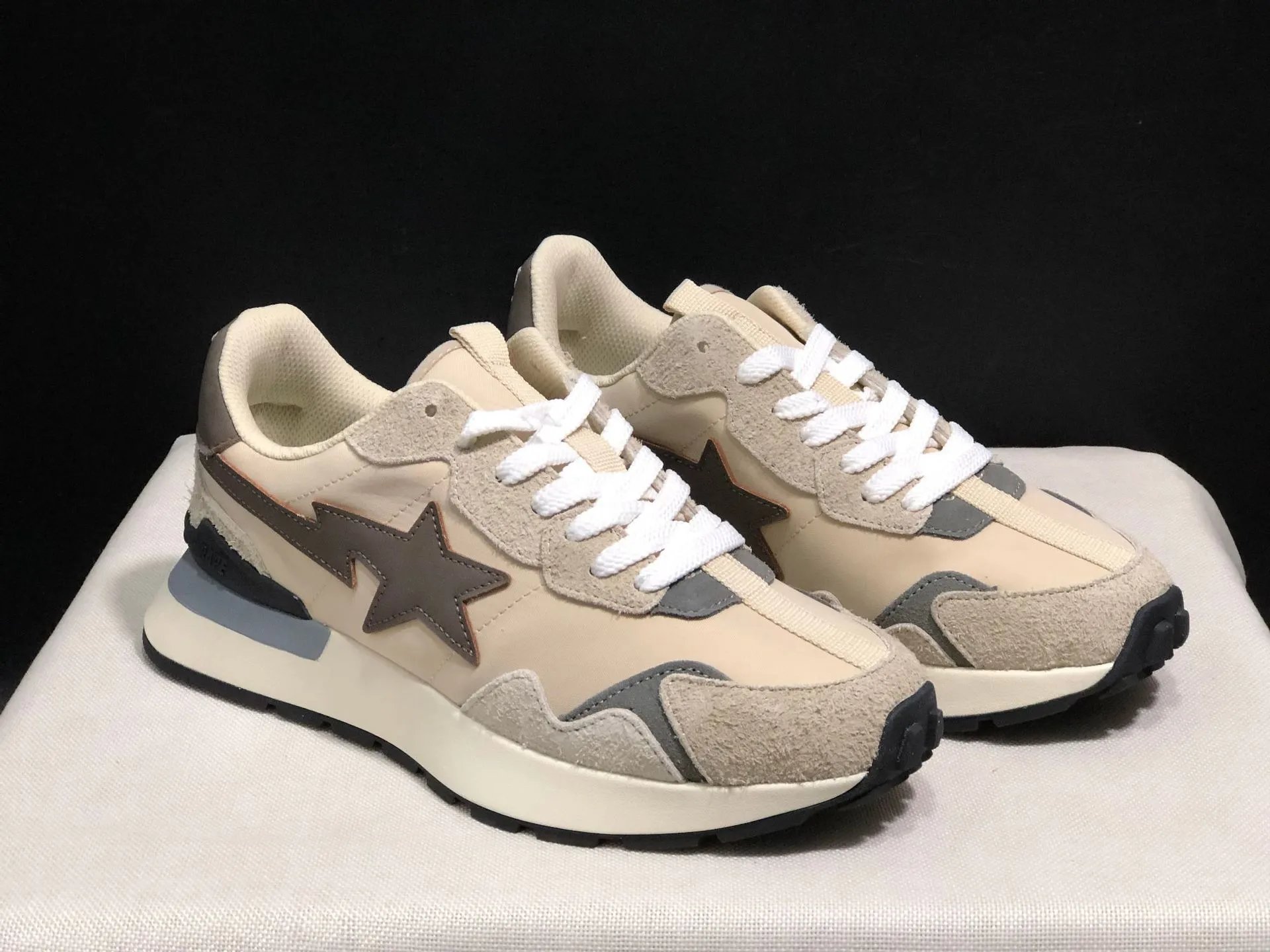 23 Beige
