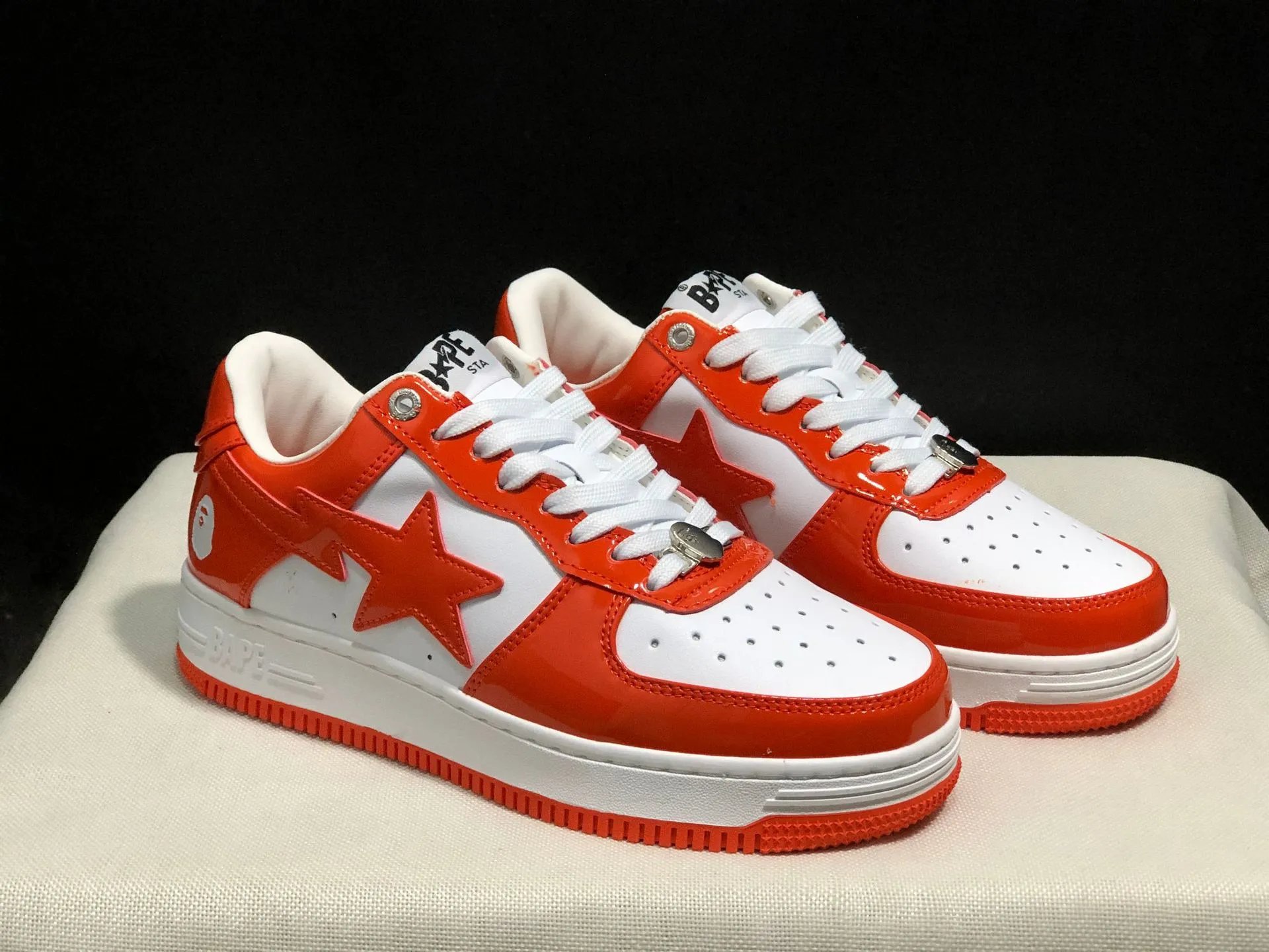 25 orange-white