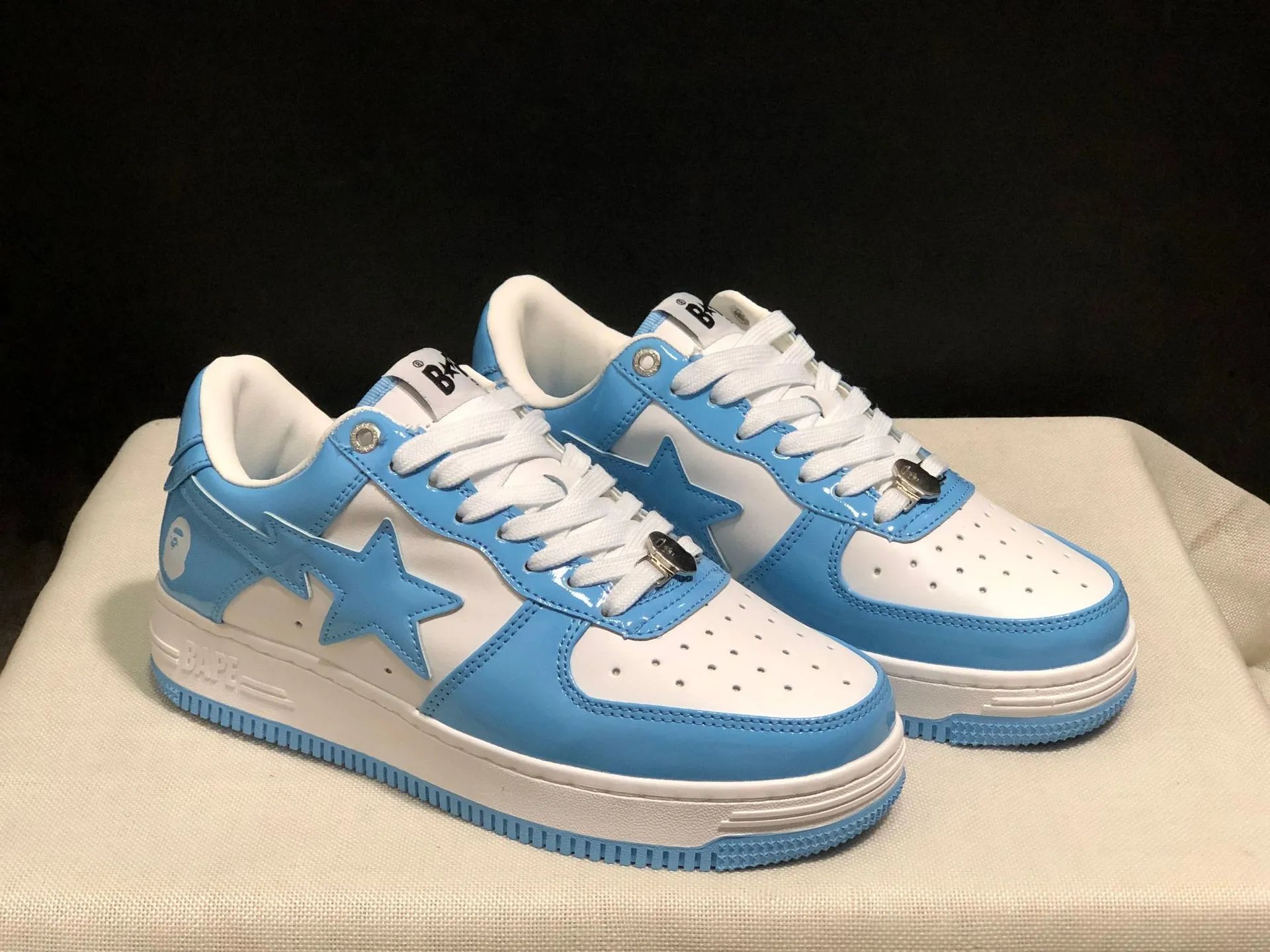 34 Blue and White