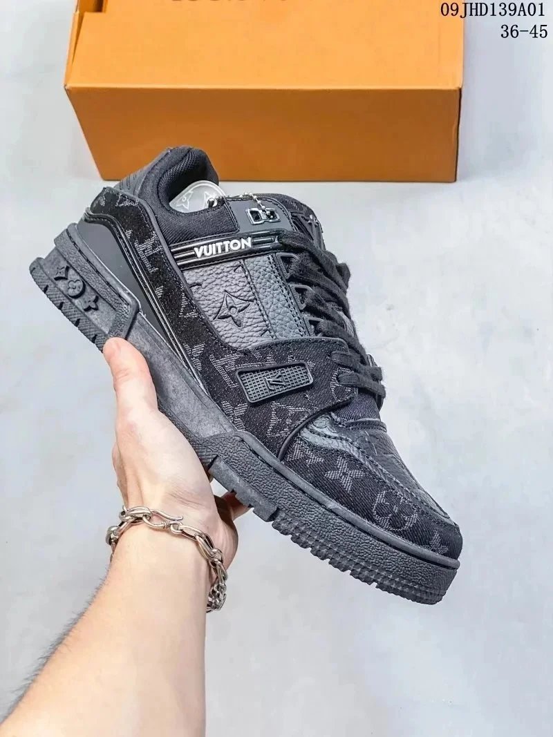 Pure black