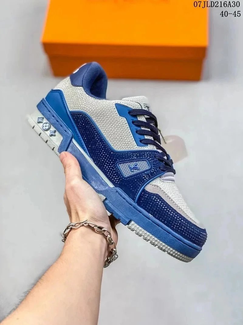 Brick white and blue