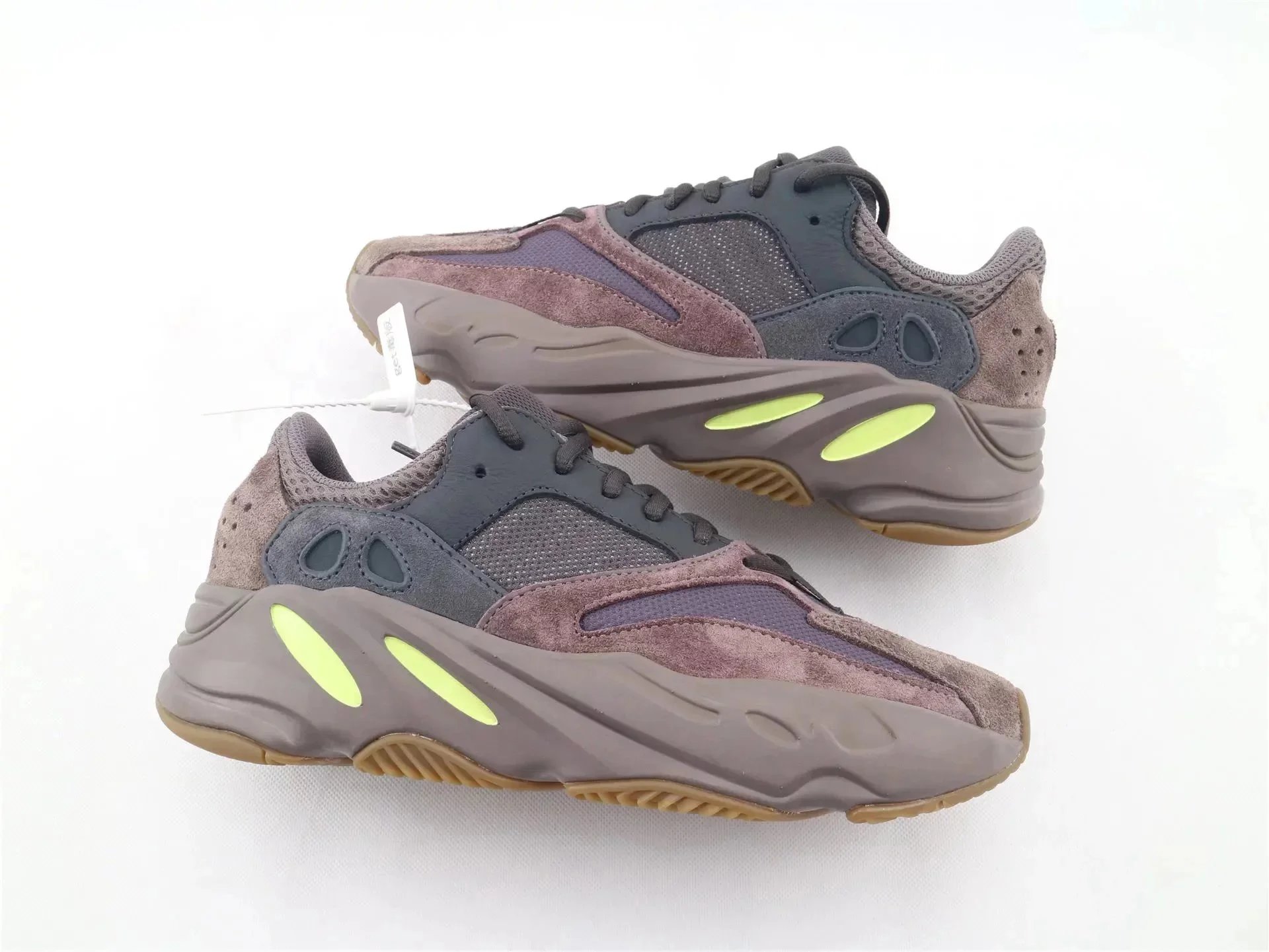 700 V 2 Khaki
