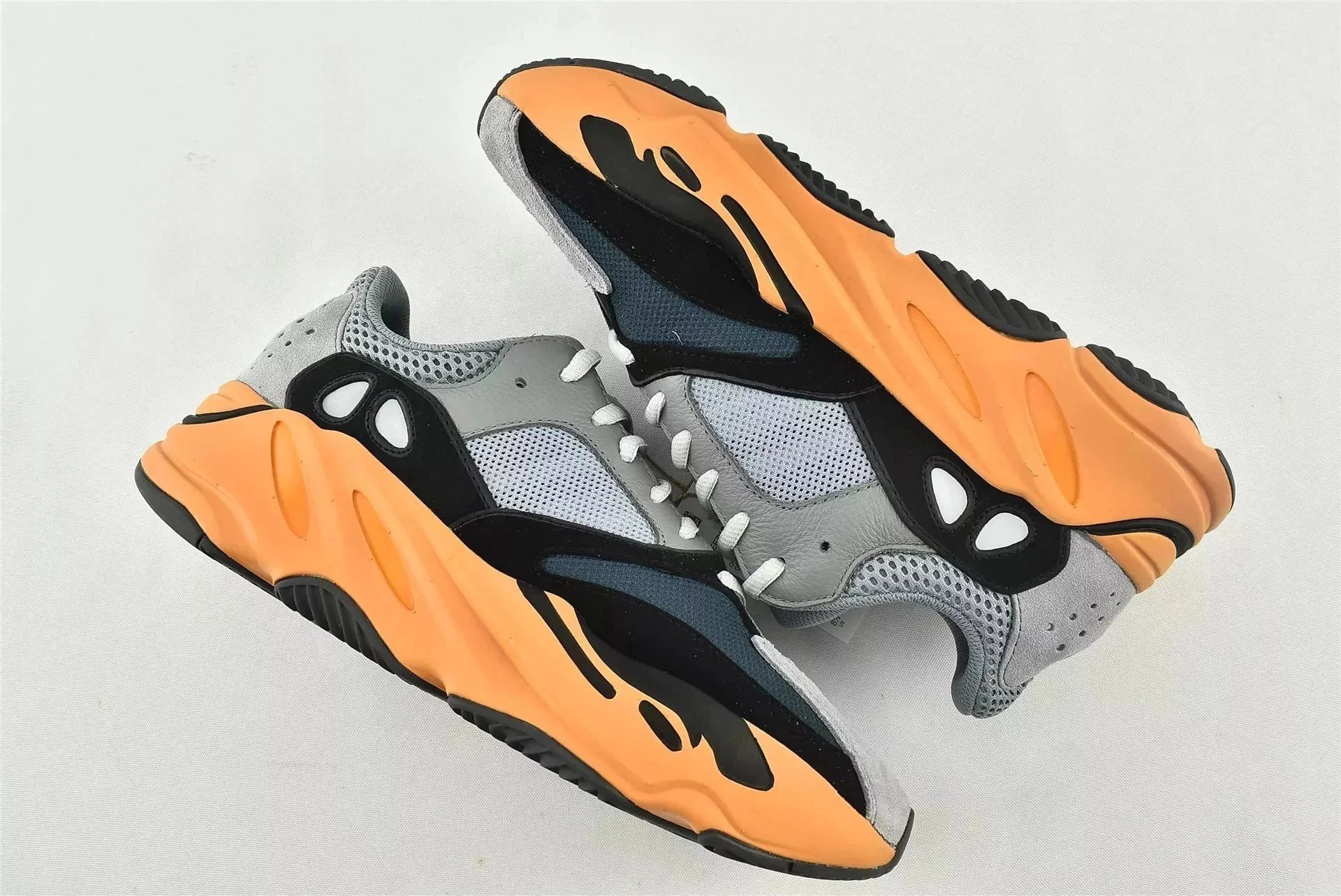 700 V 2 Sun Orange