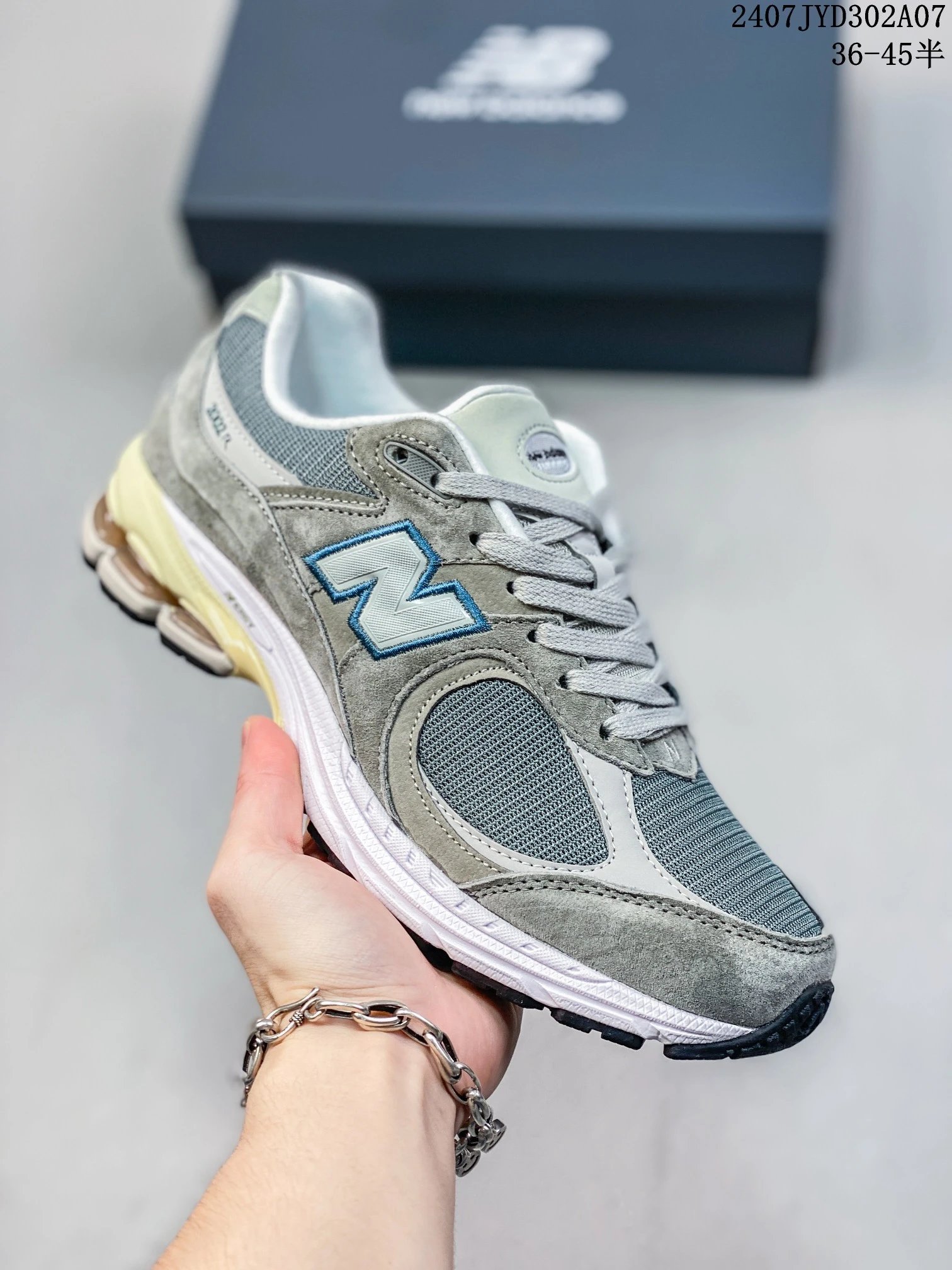 03 Gray
