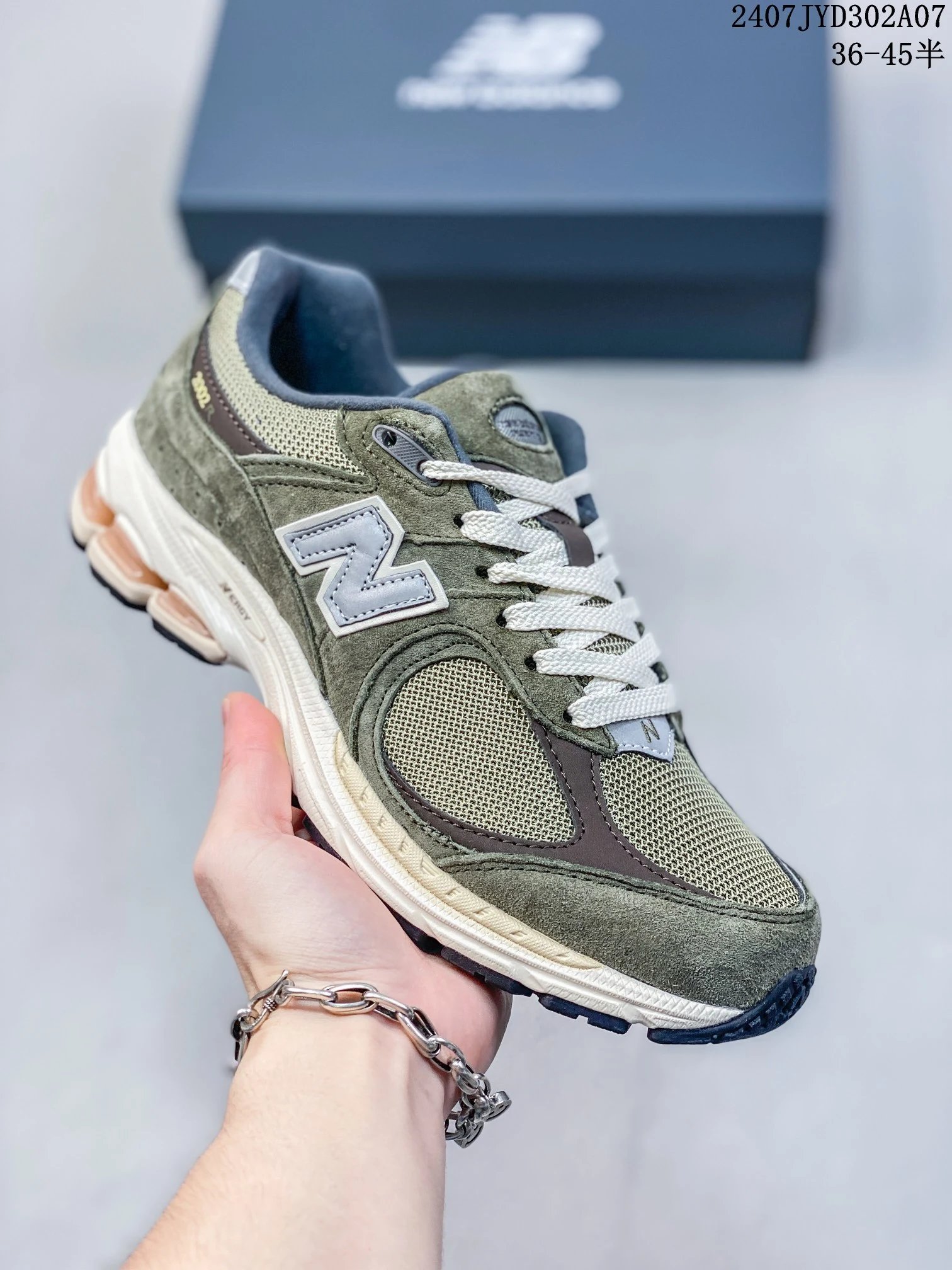 05 Green