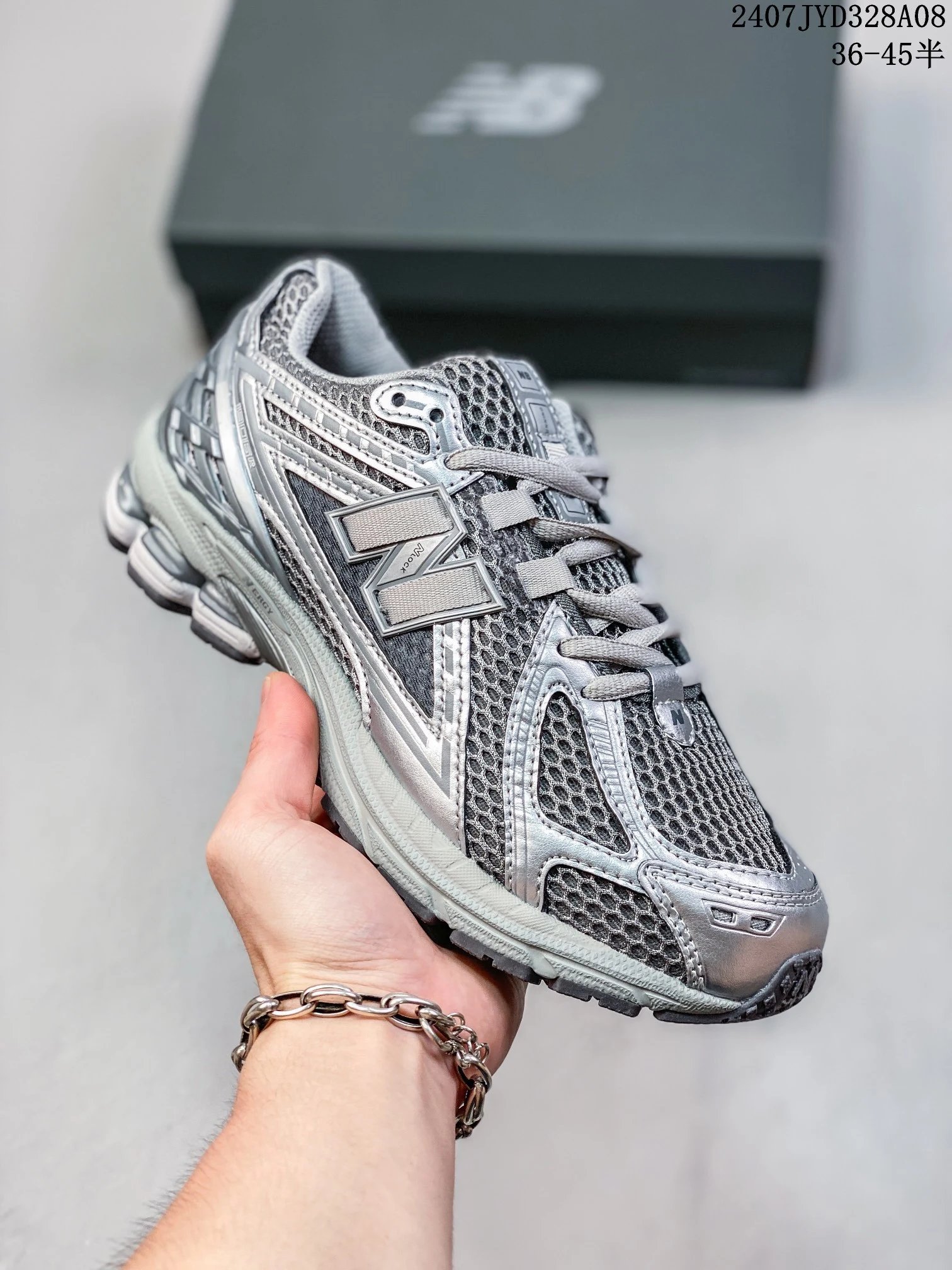 09 Gray