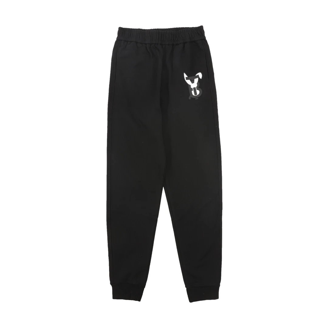 02 Black